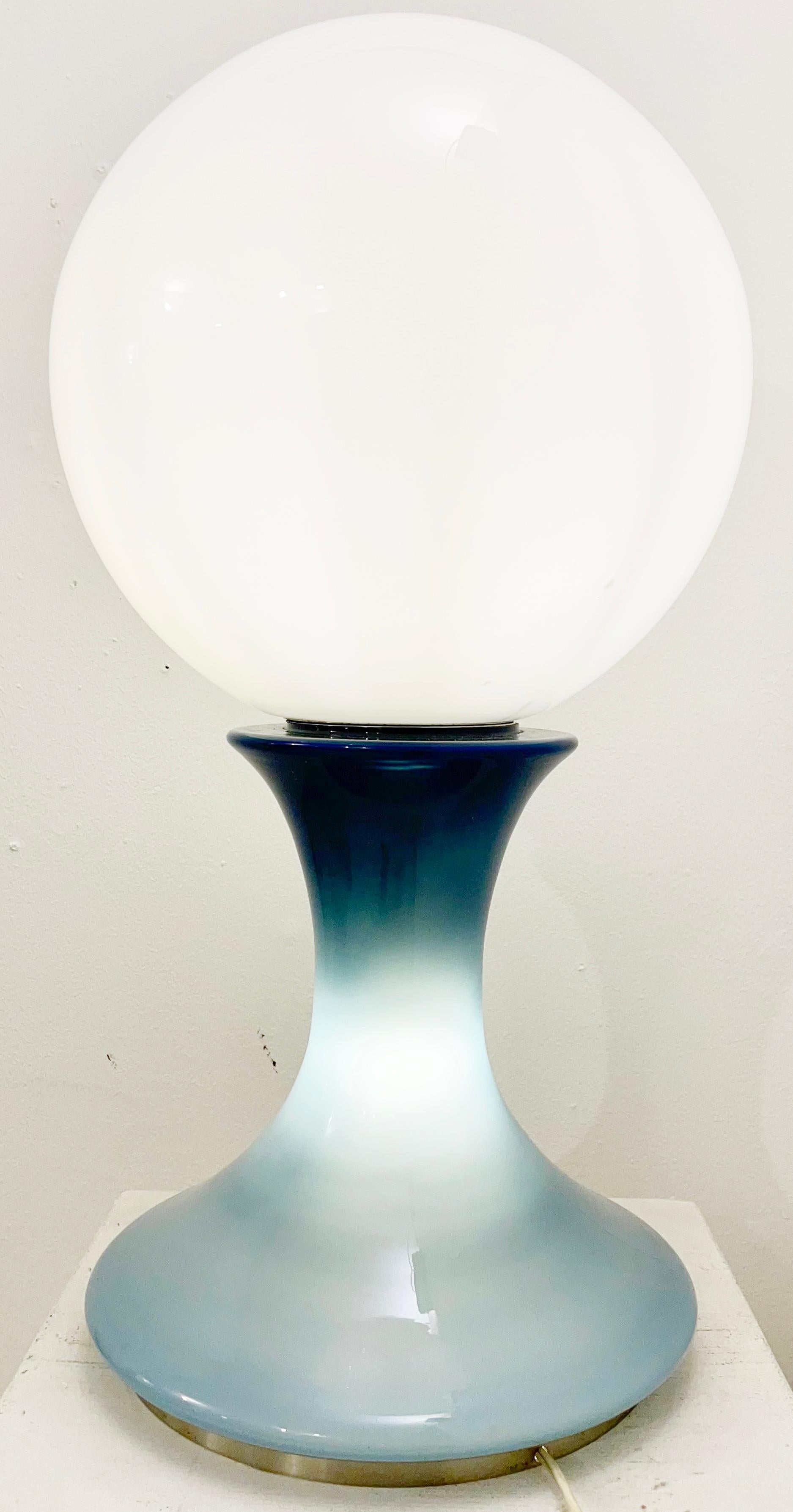 Mid-Century Blue Murano Glass Table Lamp by Carlo Nason - Italy 1960s In Good Condition In Brussels, BE