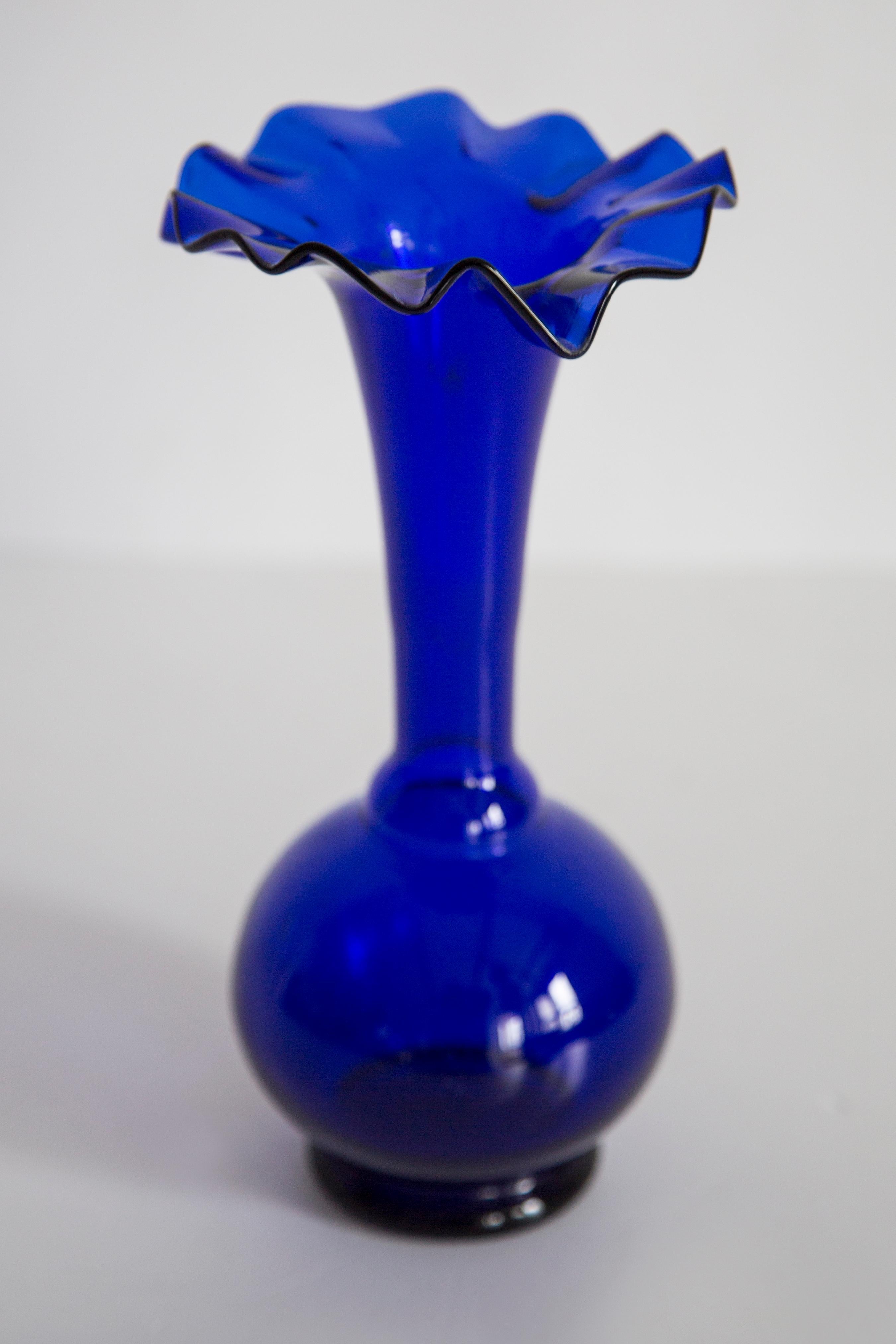 Mid Century Blue Vase with Frill, Europe, 1960s For Sale 3