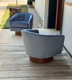 Mid-Century Blue Velvet Swivel Lounges by Milo Baughman - a Pair