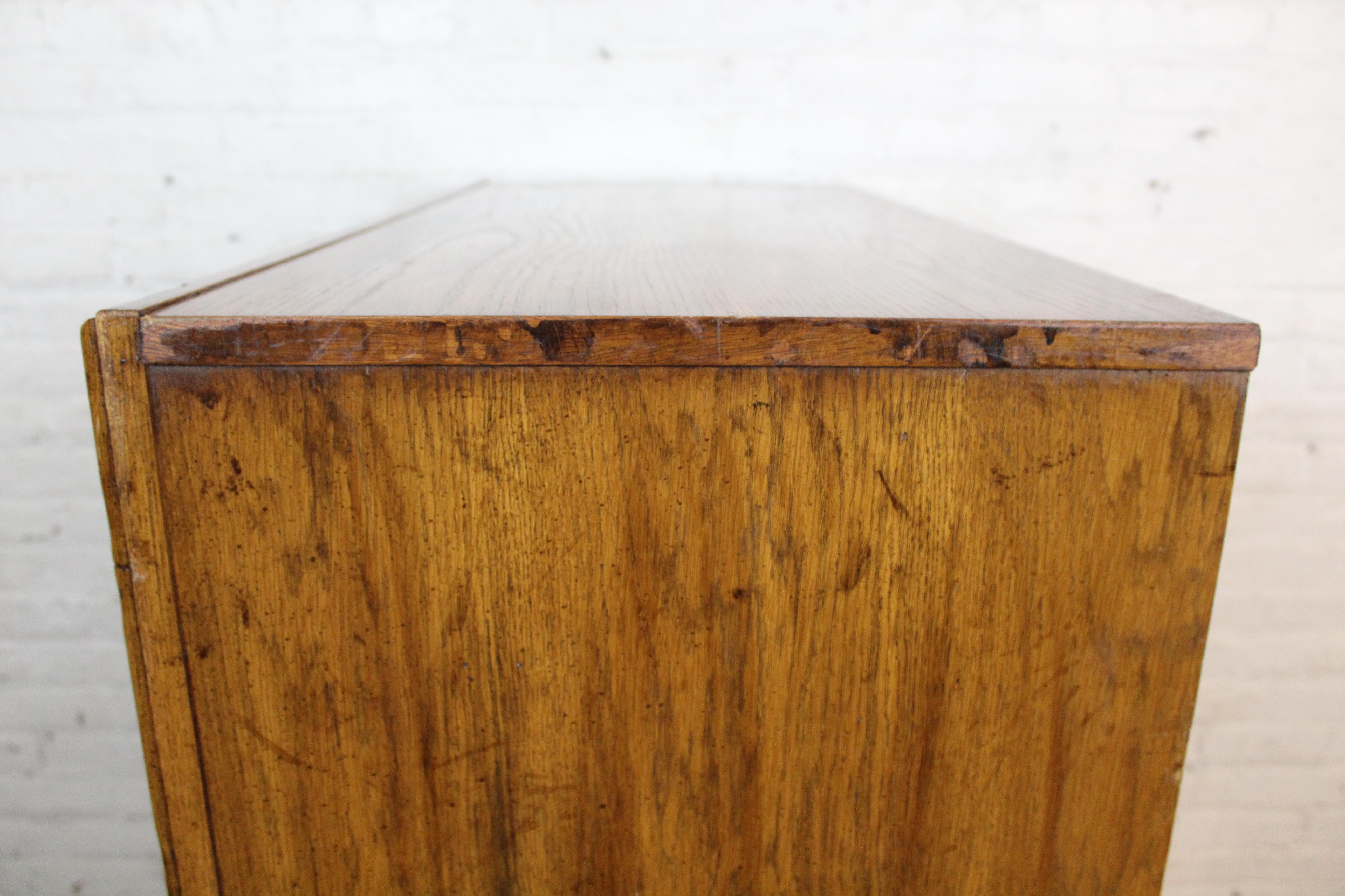Armoire Bohème du milieu du siècle en faux bambou Oak Oak en vente 9