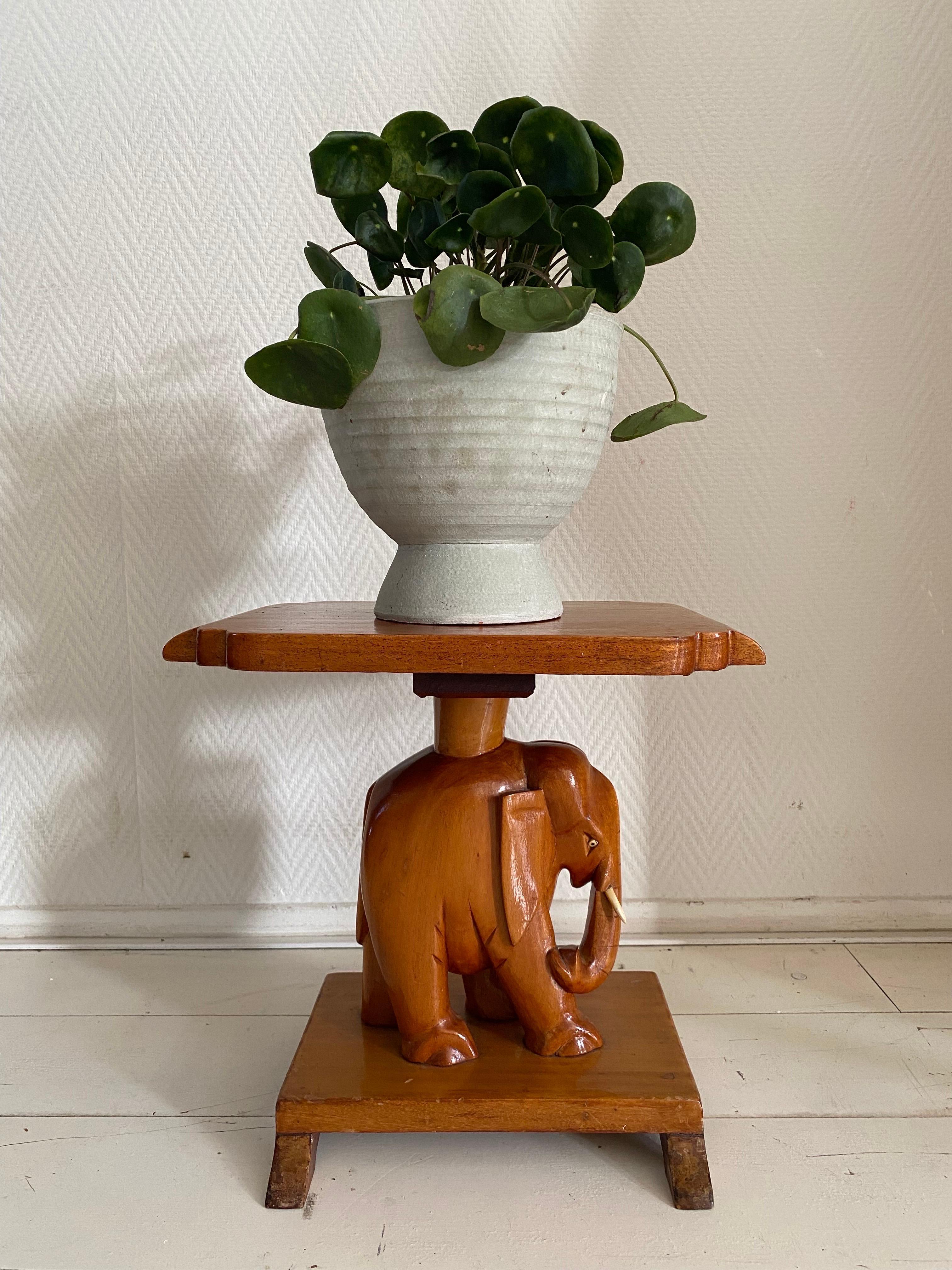 Mid-Century, Bohemian Hand-Carved Elephant Side Table  For Sale 4