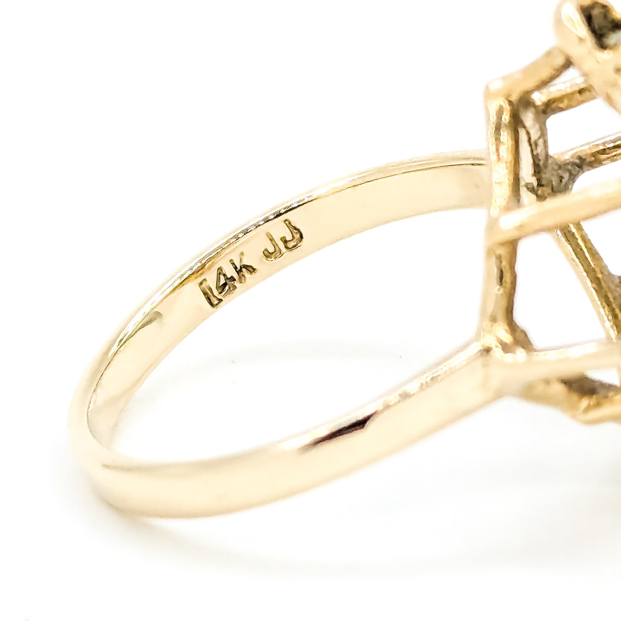 Anello Opale e Diamante Bohemien di metà secolo in 14 carati in vendita 4