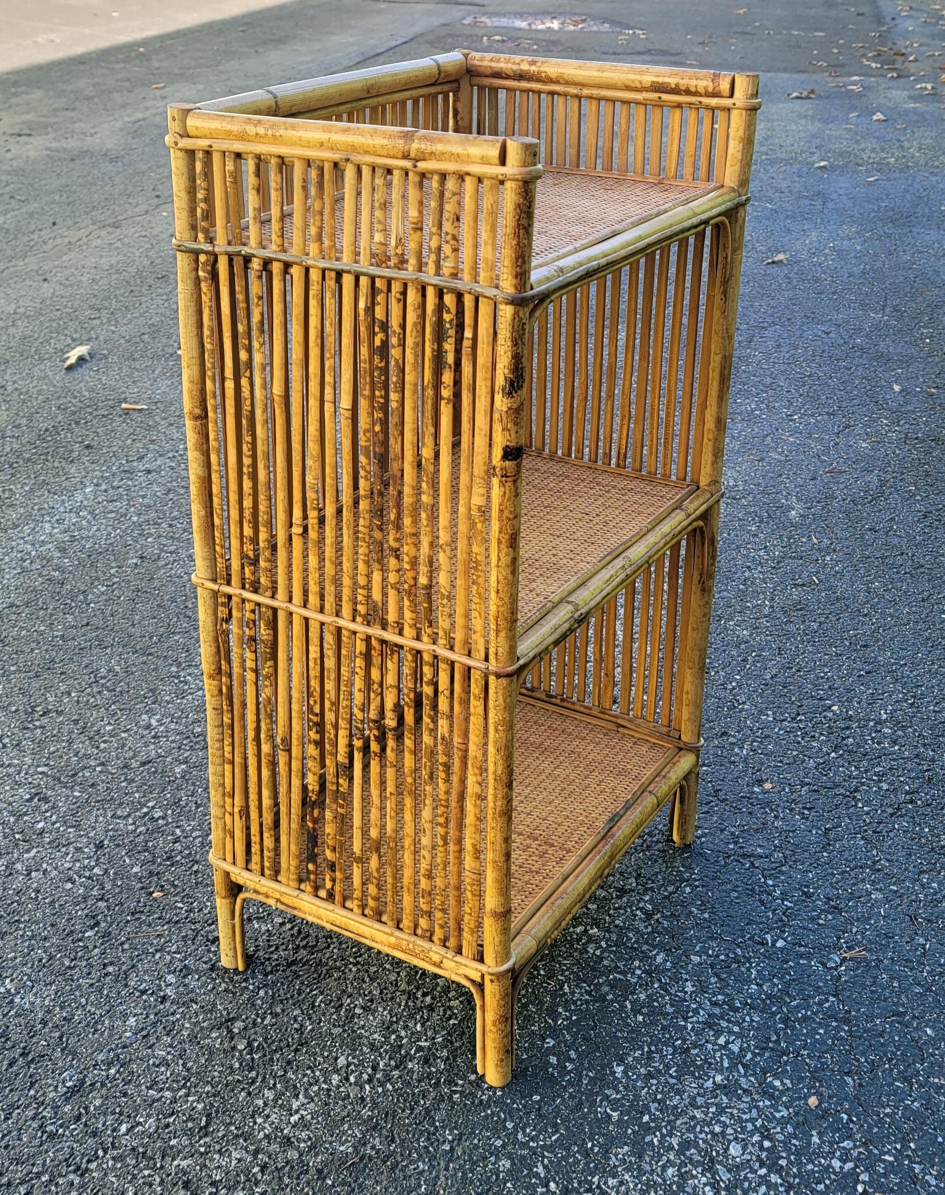 Mid-Century Bohemian Split Bamboo Rattan Wicker Low Bookcase Etagere In Good Condition For Sale In Germantown, MD