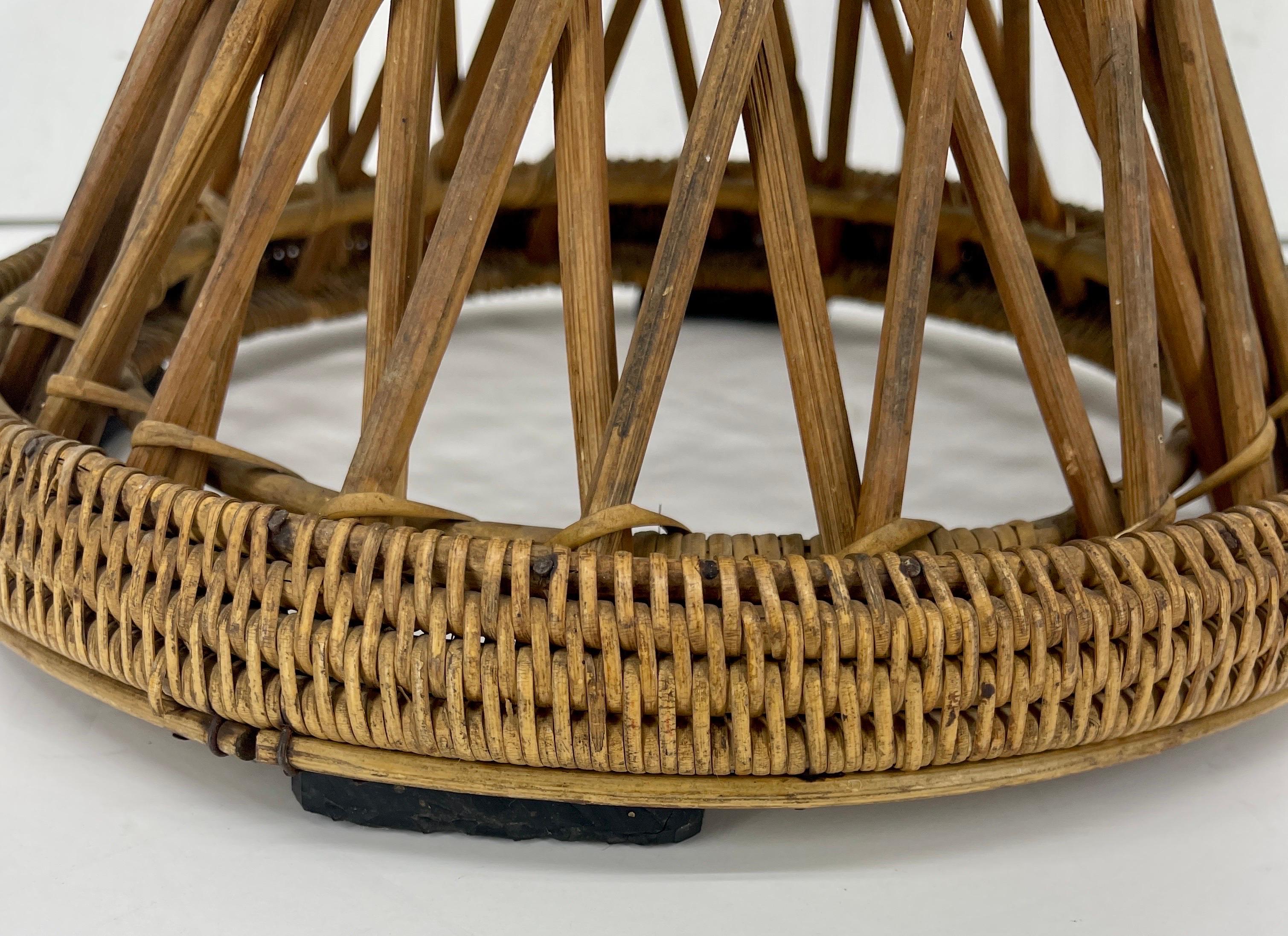 Mid-Century Bohemian Wicker Drum Stool or Side Table For Sale 1