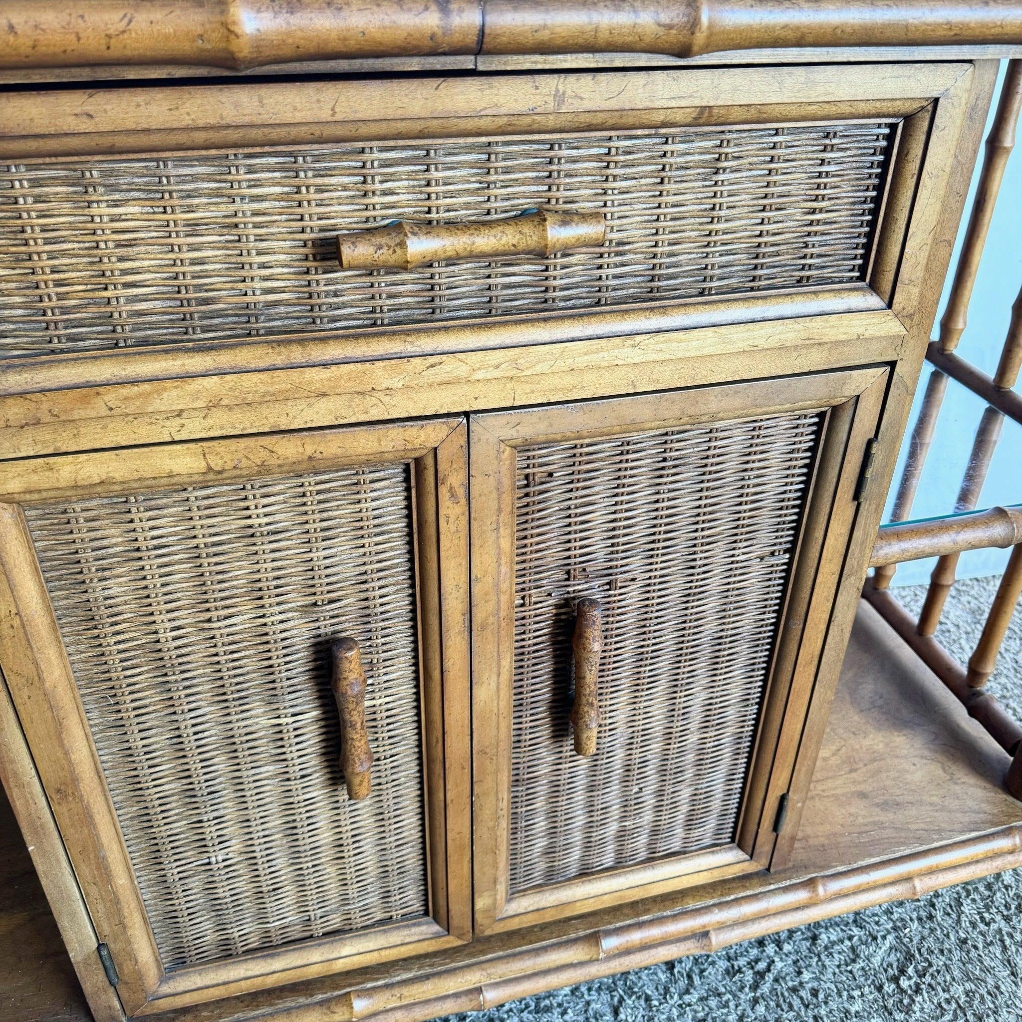 Mid Century Boho Faux Bamboo Wicker Buffet/Bar Cart by American of Martinsville in vendita 4
