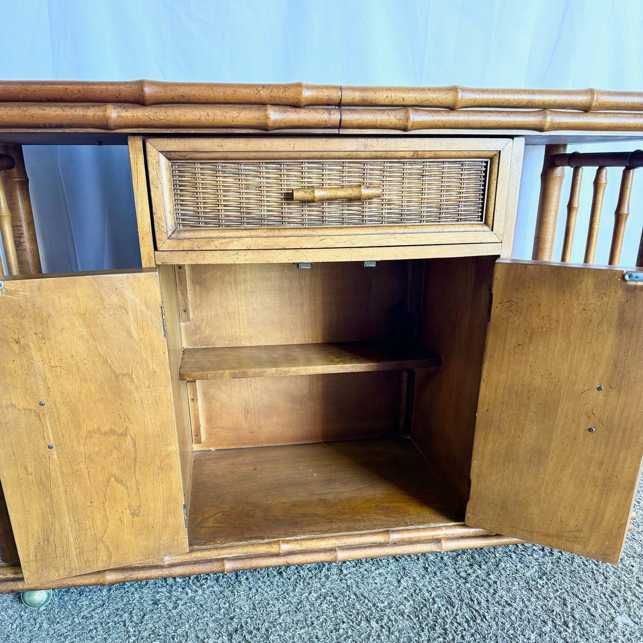 Americano Mid Century Boho Faux Bamboo Wicker Buffet/Bar Cart by American of Martinsville in vendita