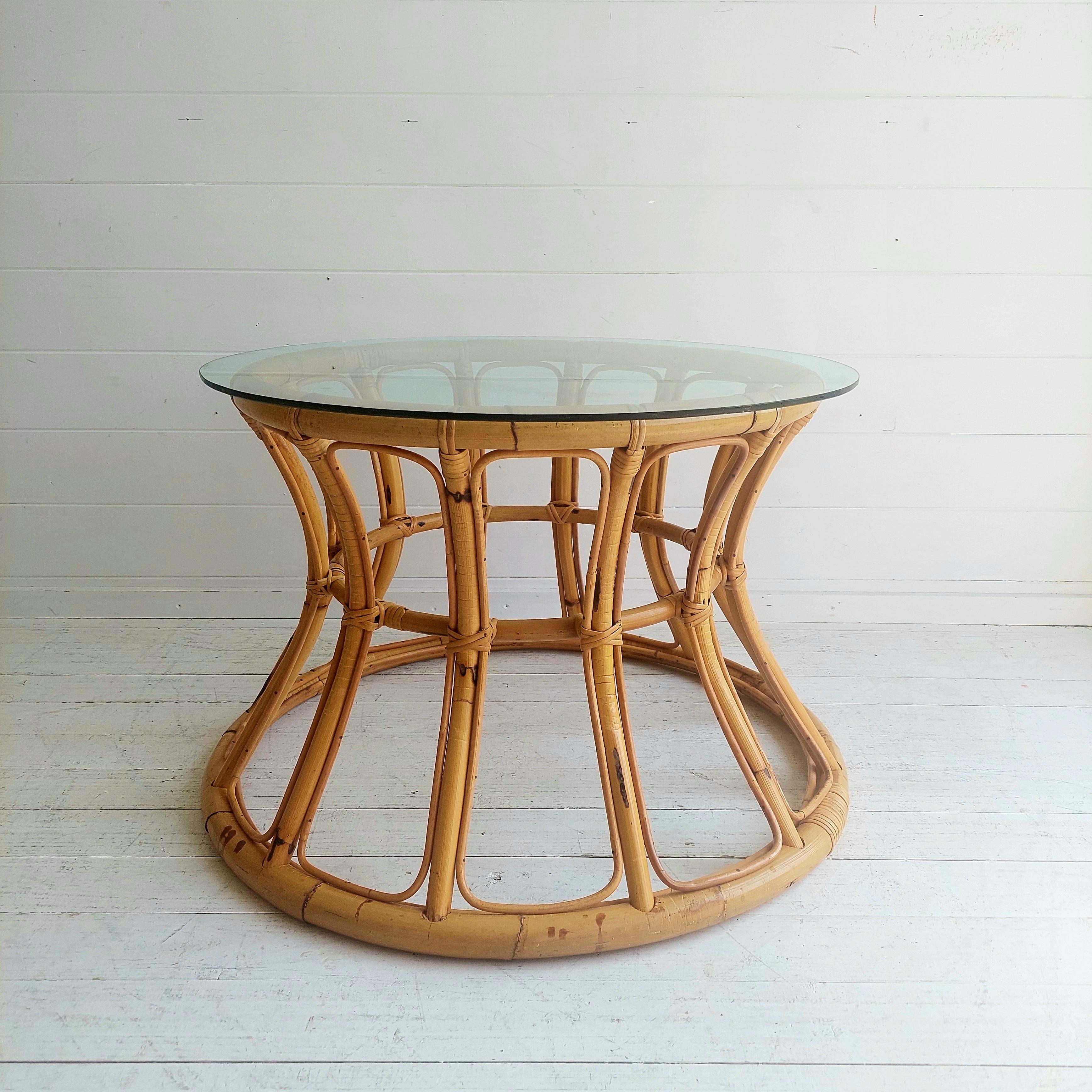 Mid Century Boho Round Bamboo Coffee Table With Glass Top  60s 70s In Good Condition For Sale In Leamington Spa, GB