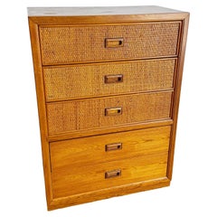 Boho Hochkommode aus Korbweide und Holz von Dixie Furniture aus der Mitte des Jahrhunderts