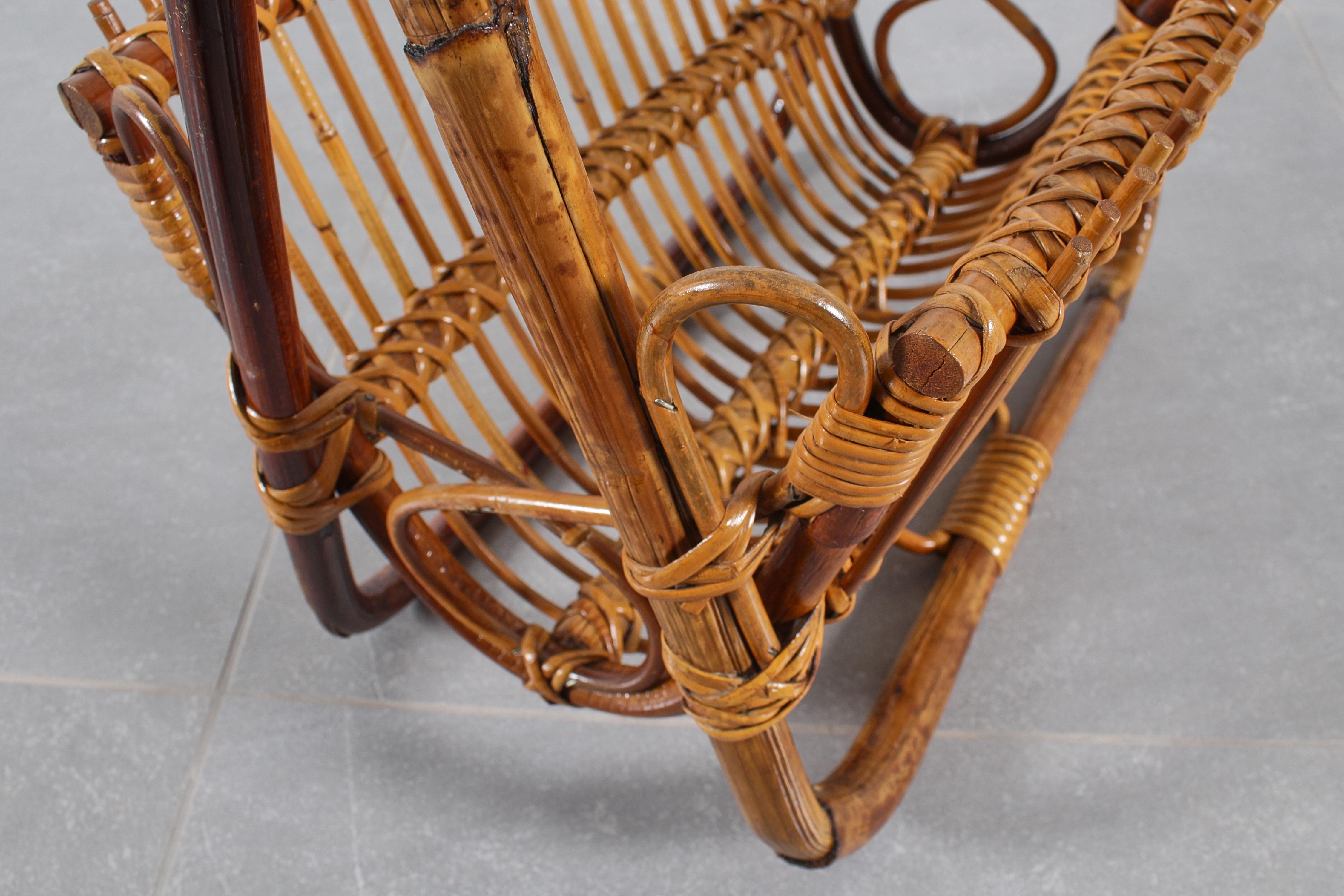 Mid-Century Italian Bamboo and Wicker Magazine Rack, 60s For Sale 10