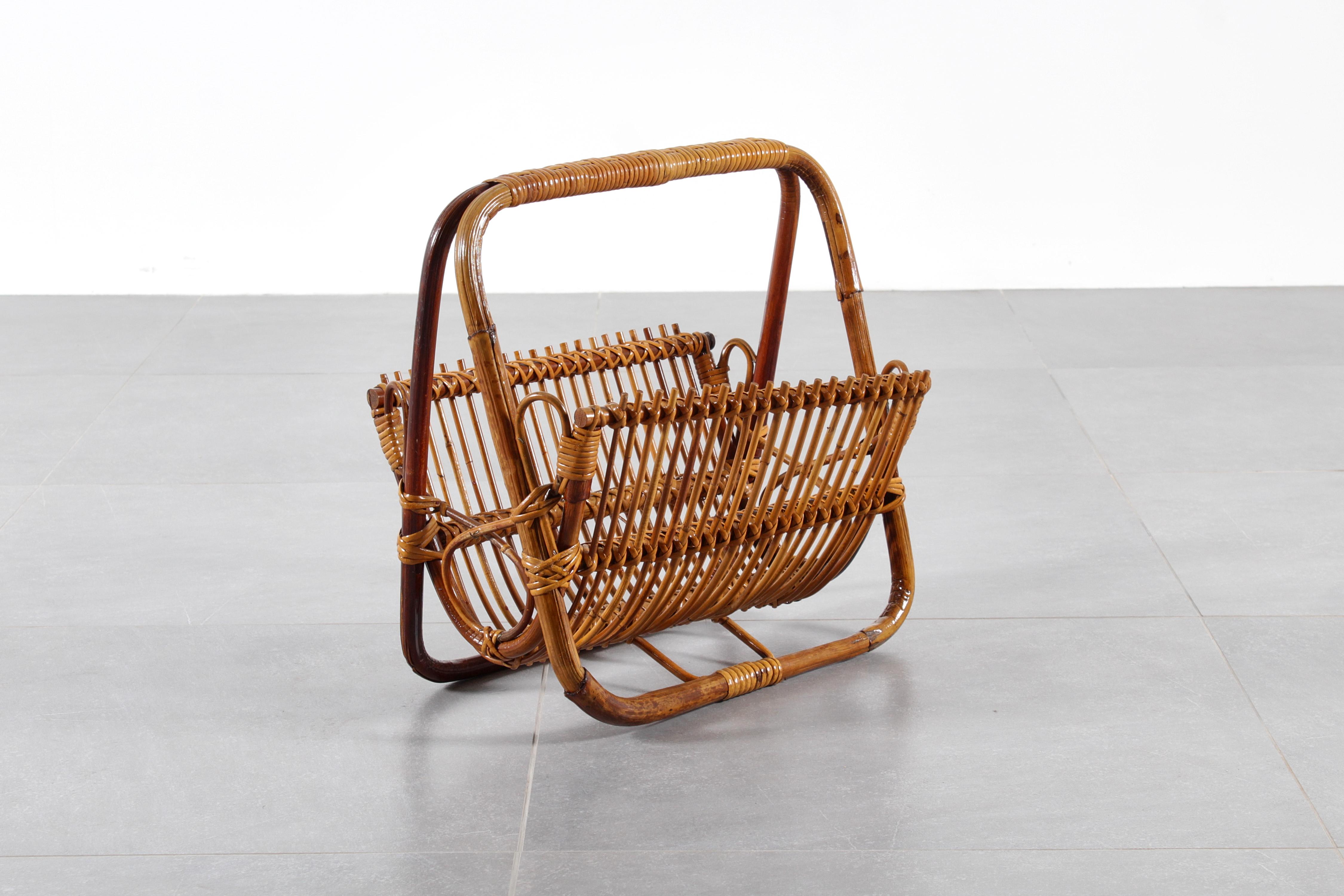 Mid-Century Italian Bamboo and Wicker Magazine Rack, 60s For Sale 4