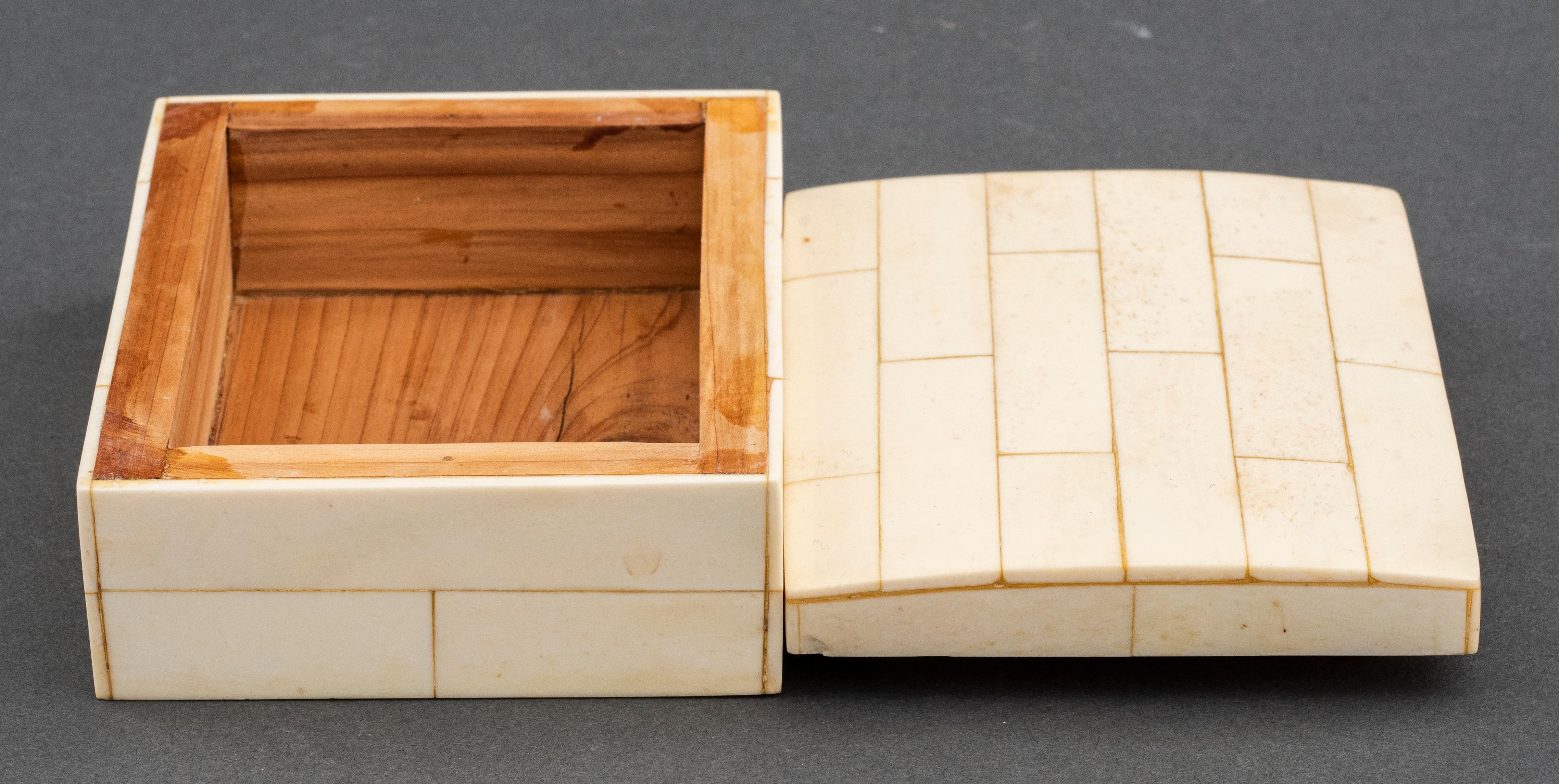 Mid-Century Bone Tessellated Trinket Box For Sale 2
