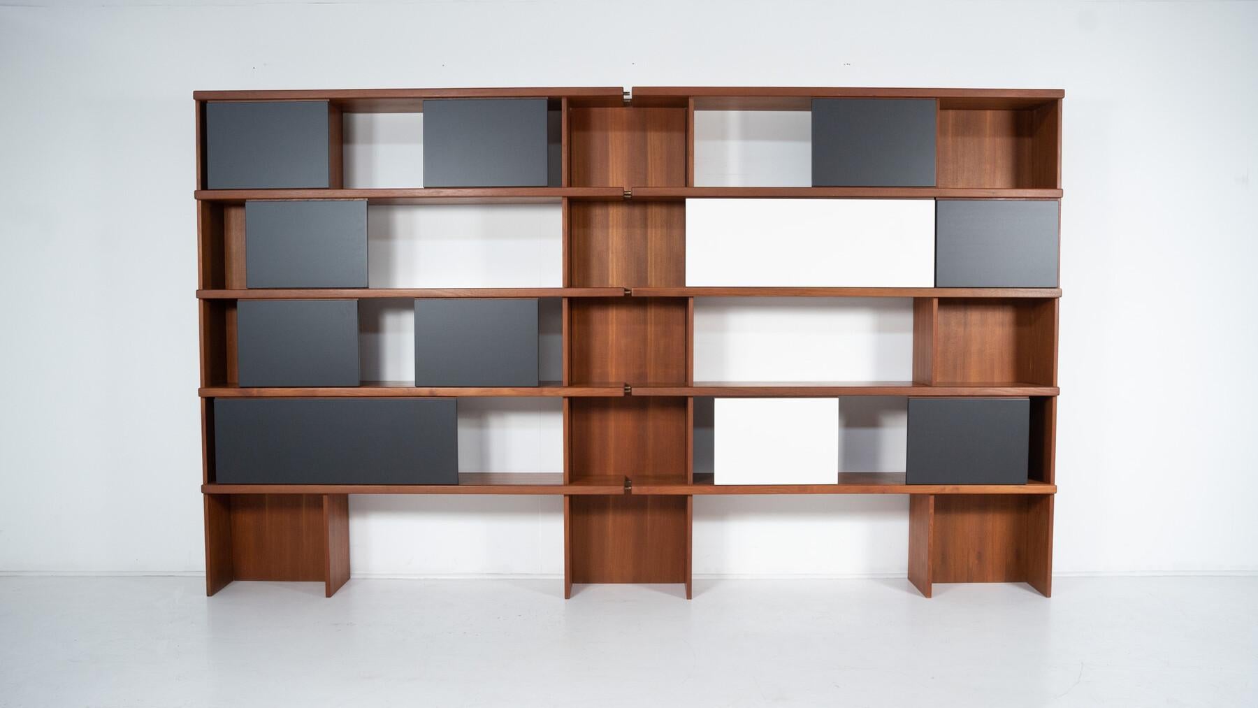 Mid-Century Bookcase by Ilmari Tapiovaara, La Permanente Mobili Cantu, 1950s For Sale 6
