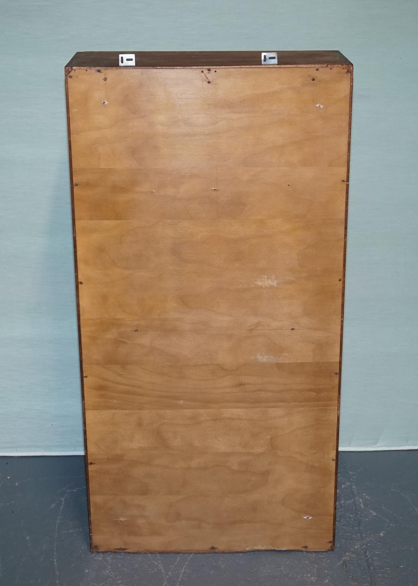 MID CENTURY BOOKCASE DISPLAY CABINET WITH GLASS SLiDING DOORS For Sale 6
