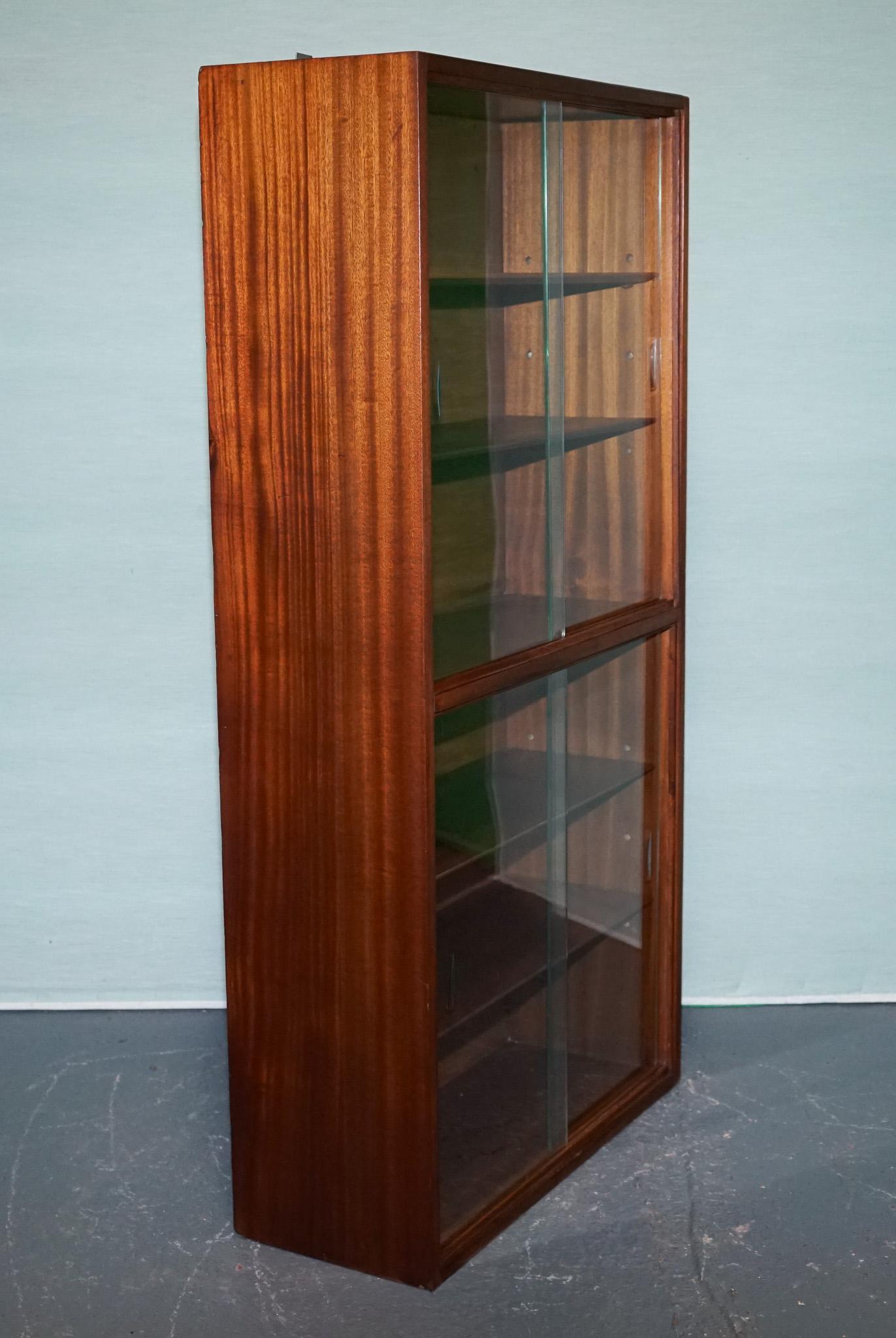Hardwood MID CENTURY BOOKCASE DISPLAY CABINET WITH GLASS SLiDING DOORS For Sale