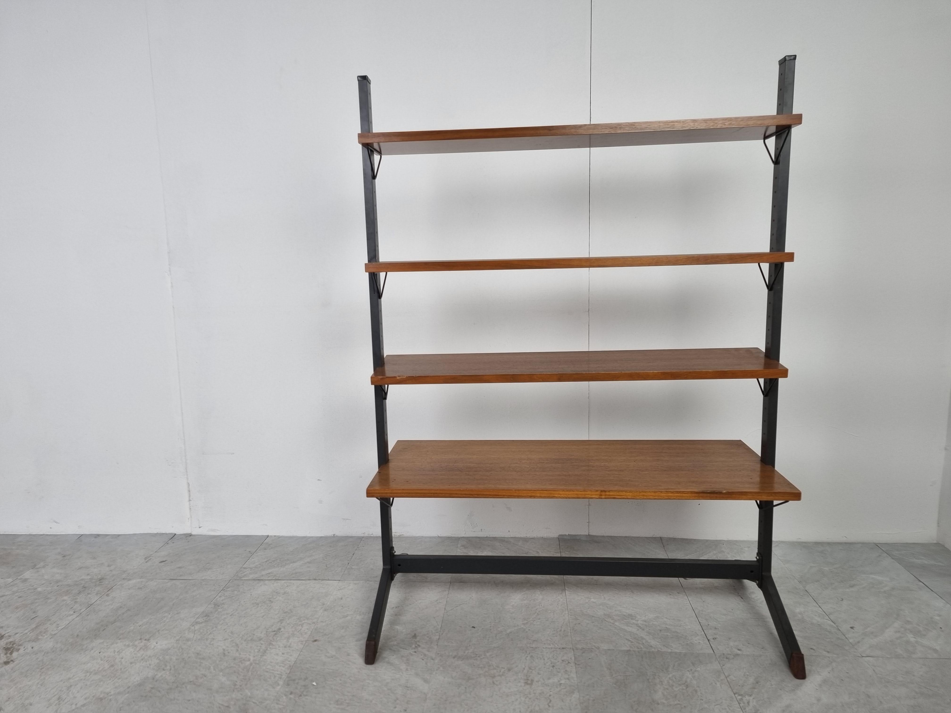 Mid Century Bookshelf by Olof Pira for String AB, 1960s For Sale 2
