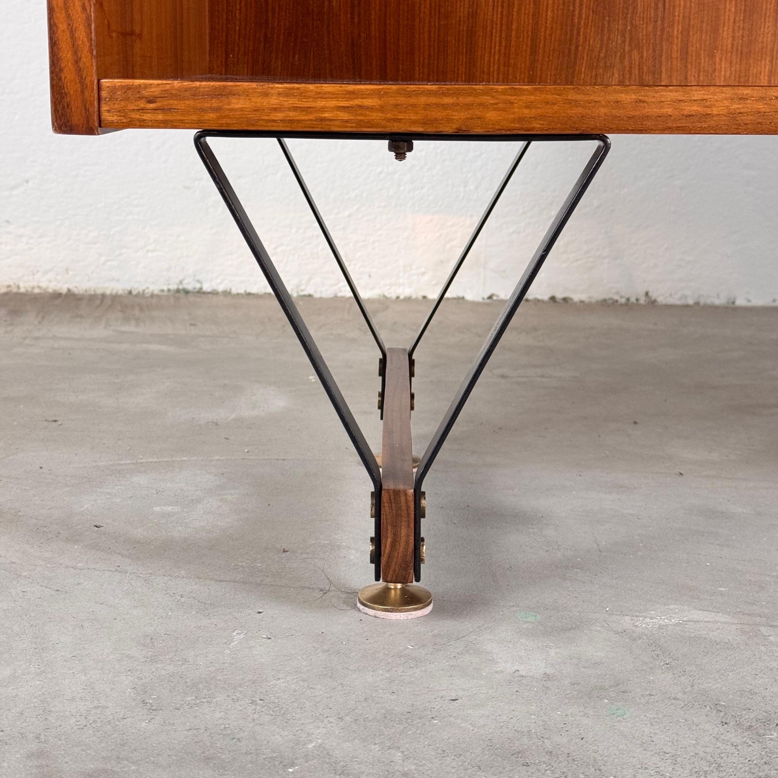Mid-Century Bookshelf with Cabinet by Enzo Strada for Fratelli Tenani, 1960s 1