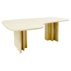 Table basse Boomerang en travertin du milieu du siècle dernier, Italie, 1970