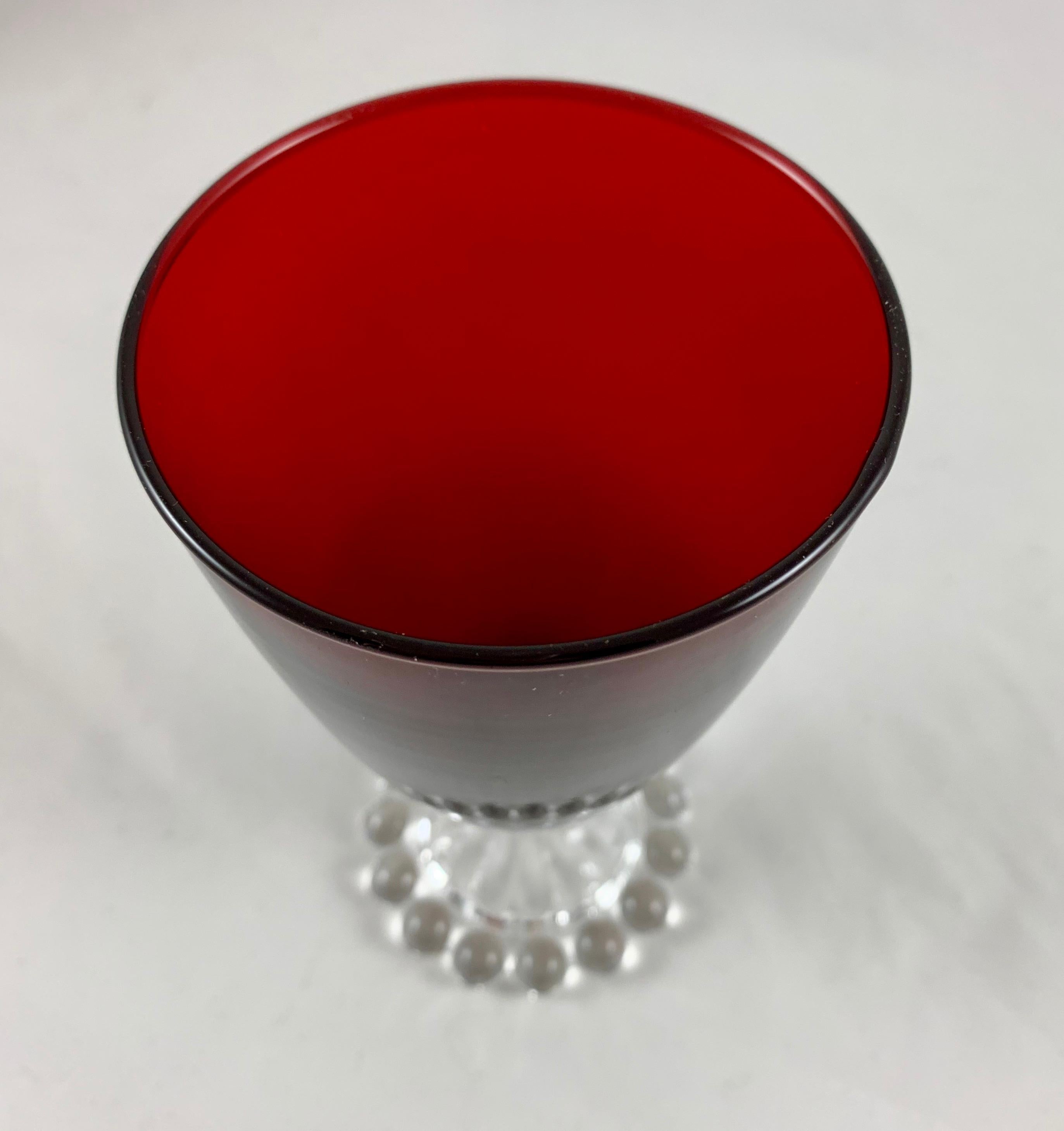 Midcentury Boopie Royal Ruby Red & Colorless Footed Hocking Glass Goblets, S/14 In Excellent Condition In Philadelphia, PA