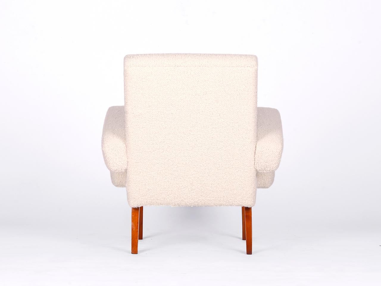 Mid-Century Boucle Armchair for Jitona, 1960s In Excellent Condition For Sale In Wien, AT