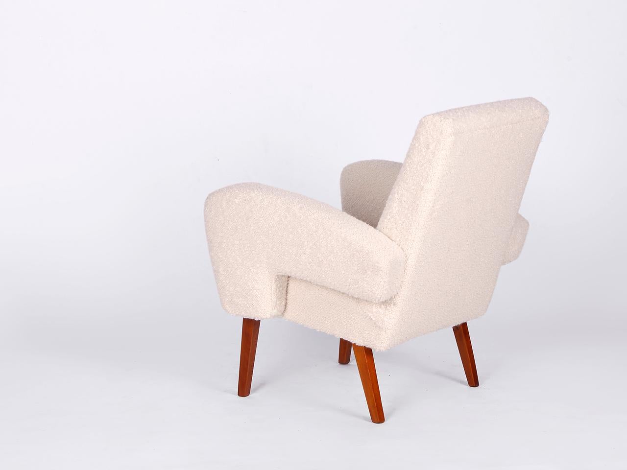 20th Century Mid-Century Boucle Armchair for Jitona, 1960s For Sale
