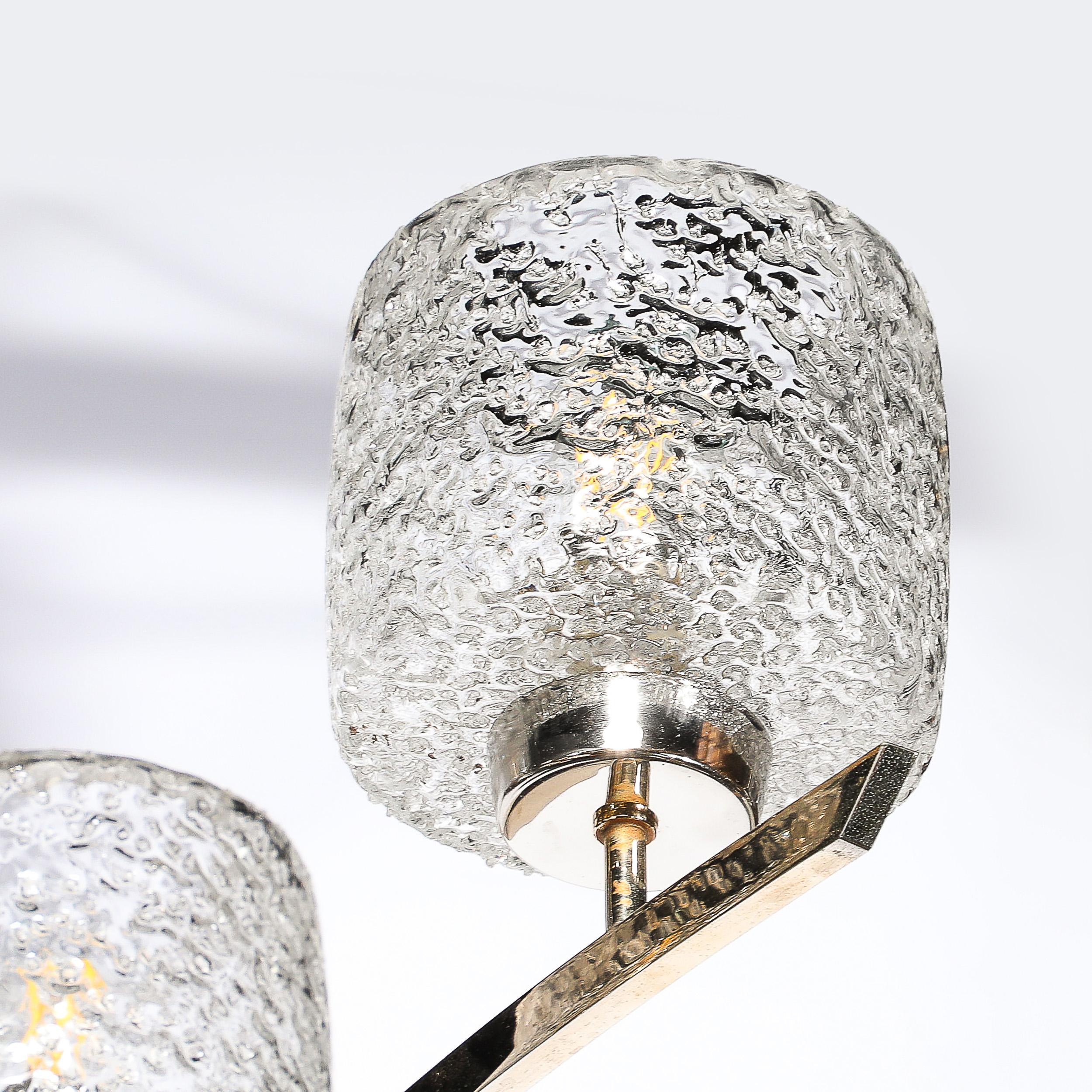 Lampadario a sospensione a forma di arco di metà secolo in ottone lucido e nichel con vetro screziato in vendita 3