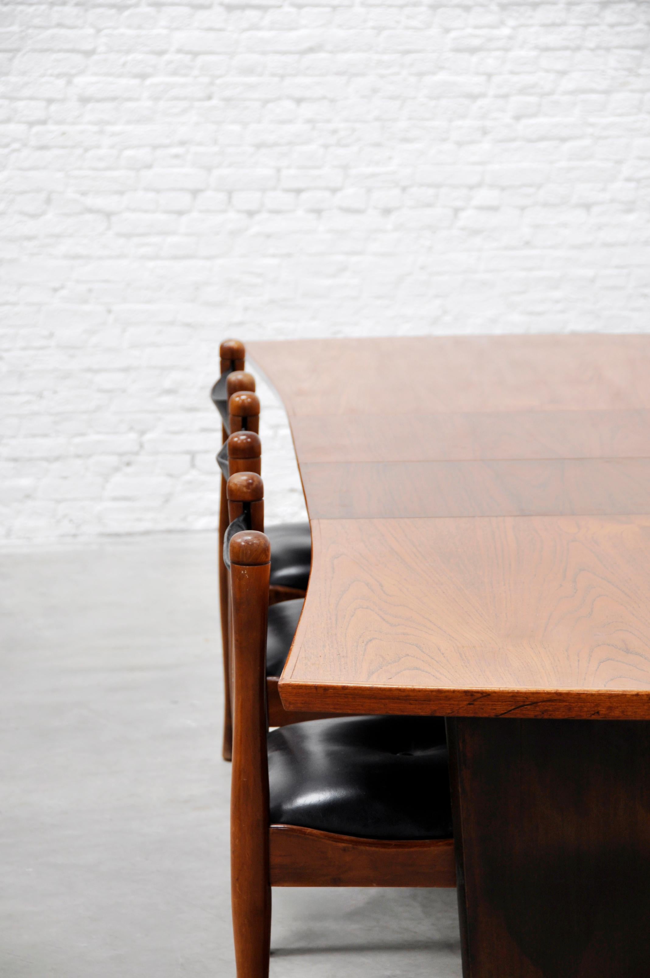 Mid-Century “Bow‑Tie” Dining Table by Harvey Probber, Inc 1955, Teak & Brass For Sale 4