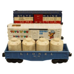 Schachtel mit Lionel Trains Teilen aus der Jahrhundertmitte