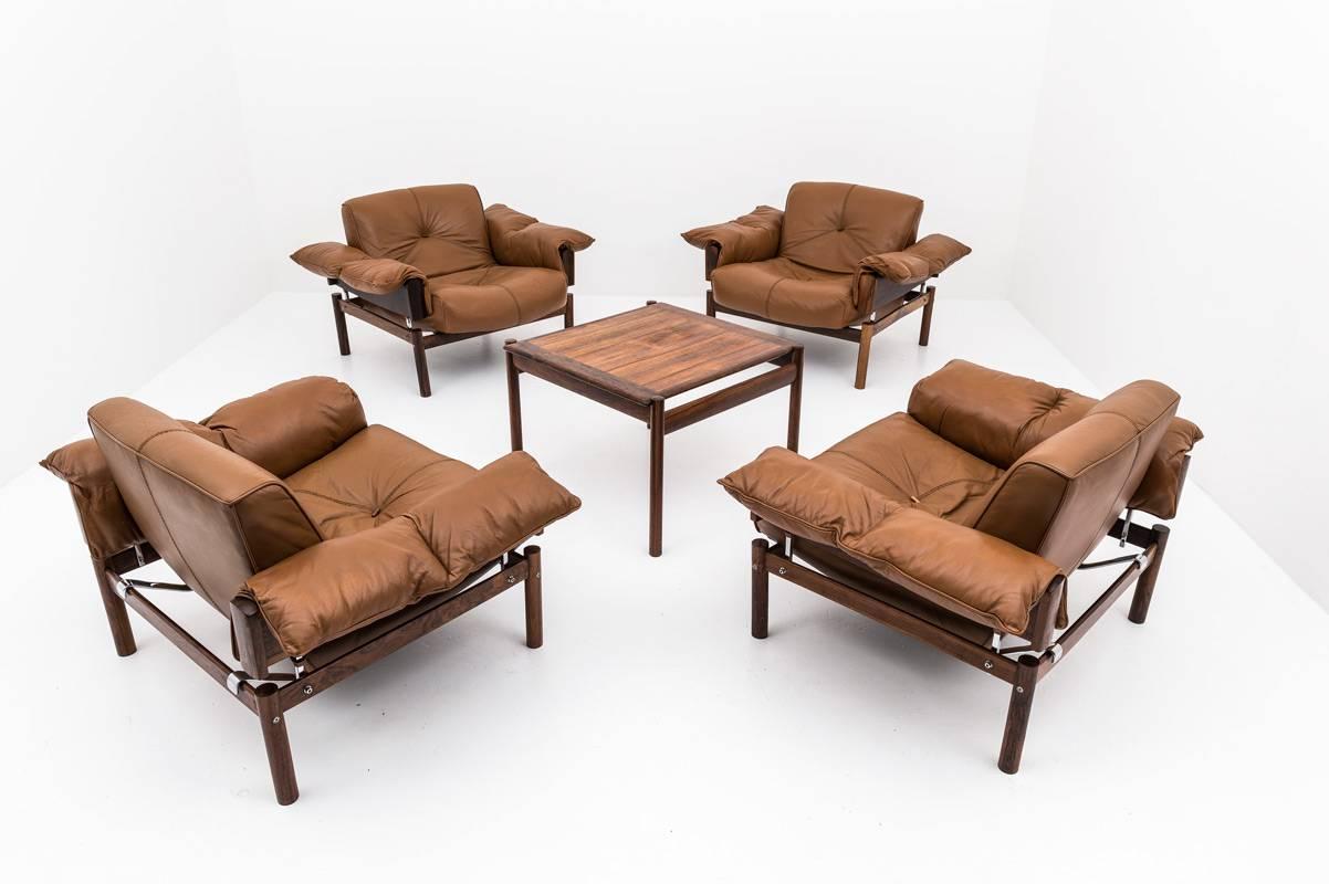 lether chairs