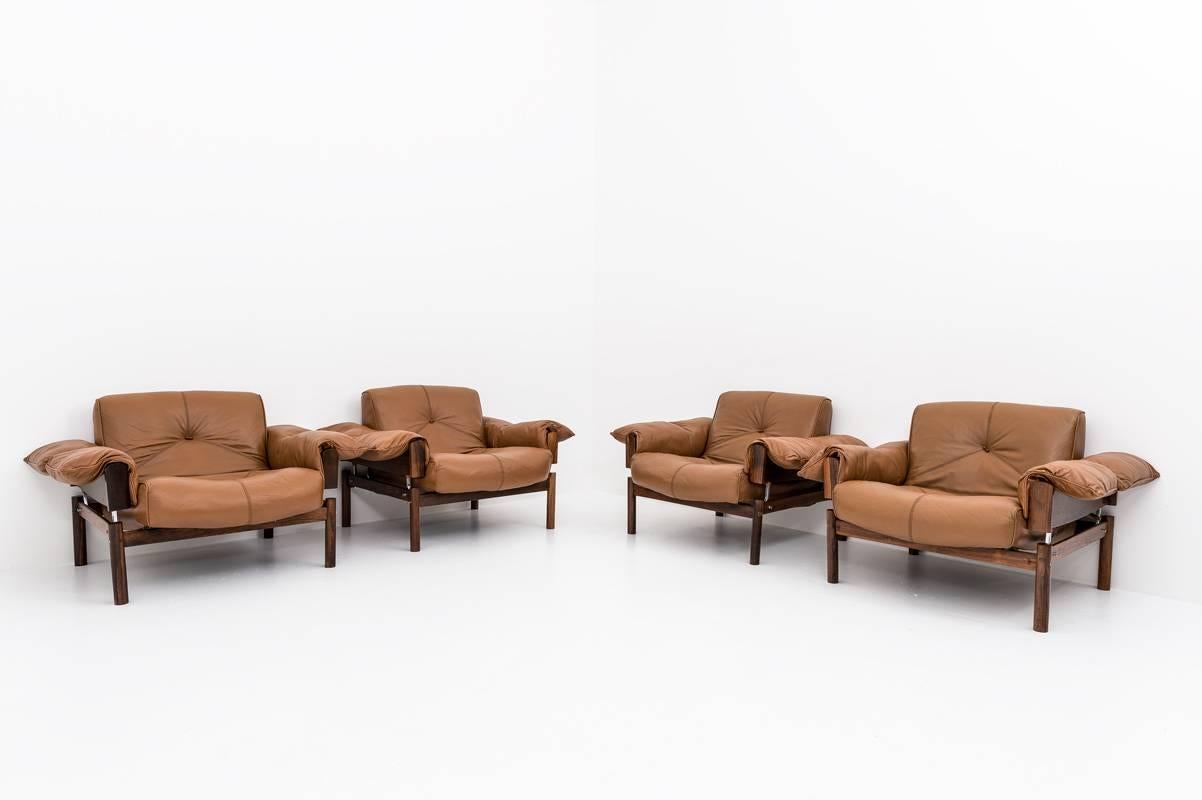 Brazilian Midcentury Brasilian Lounge Chairs in Lether and Rosewood by Percival Lafér