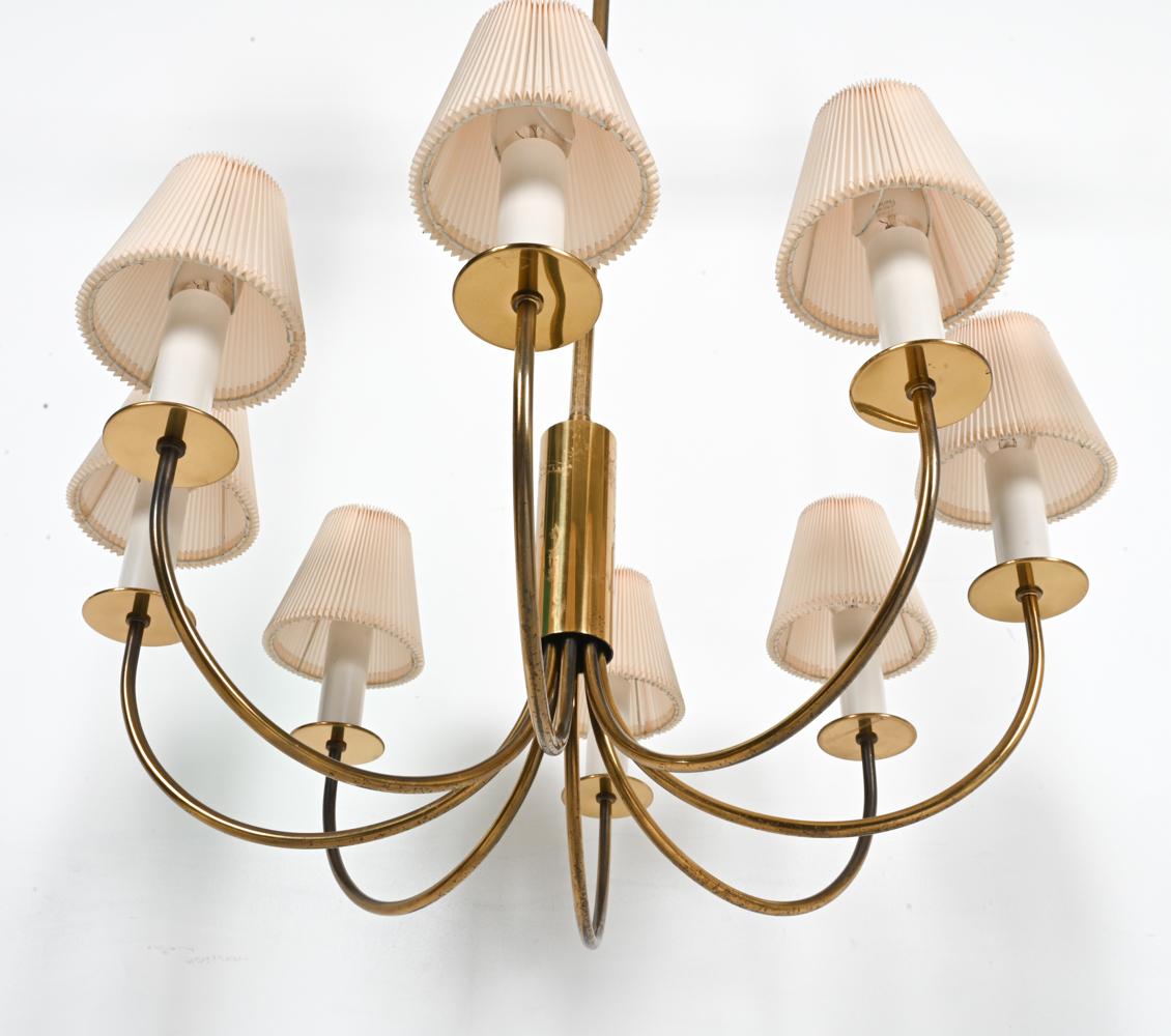 Mid-Century Brass 8-Arm Chandelier Attributed to Th. Valentiner In Good Condition For Sale In Norwalk, CT