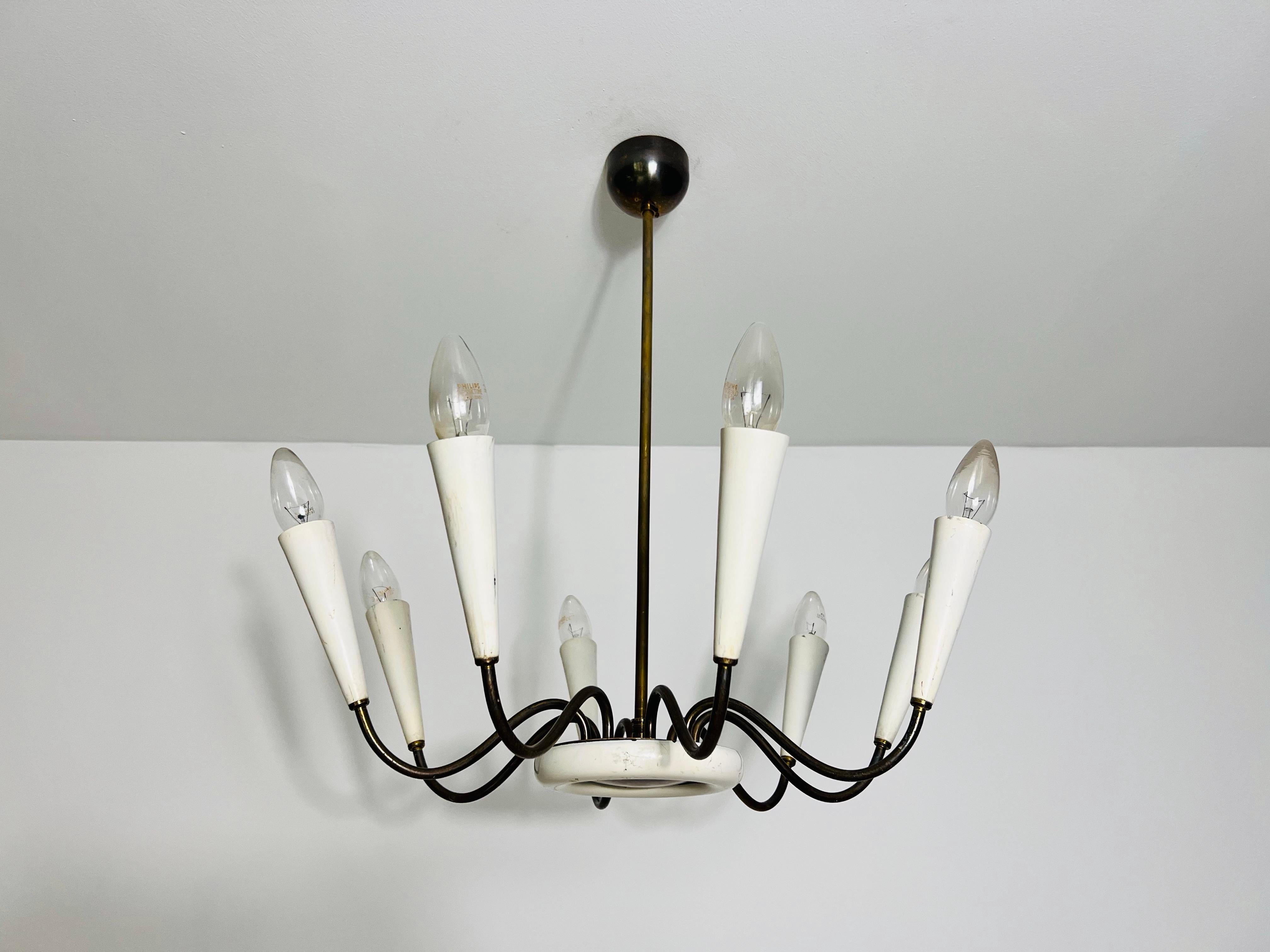 Mid-Century moderno Lampadario a 8 bracci Sputnik in ottone di metà secolo, anni '50, Italia in vendita