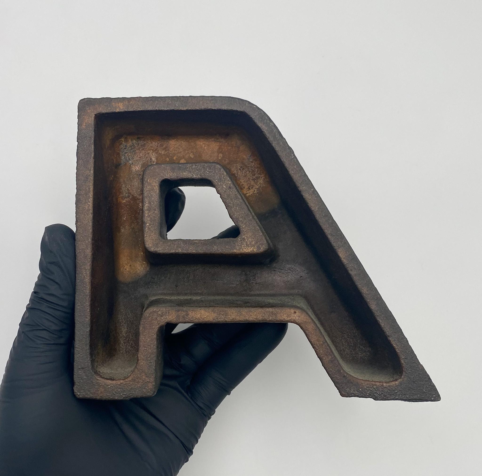 Mid Century Brass A to Z Bookends, circa 1965 6