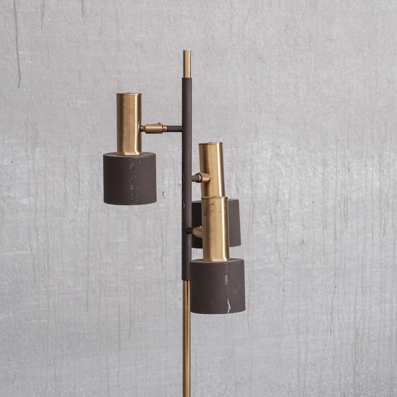 Mid-Century Brass Adjustable Floor Lamp In Good Condition For Sale In London, GB