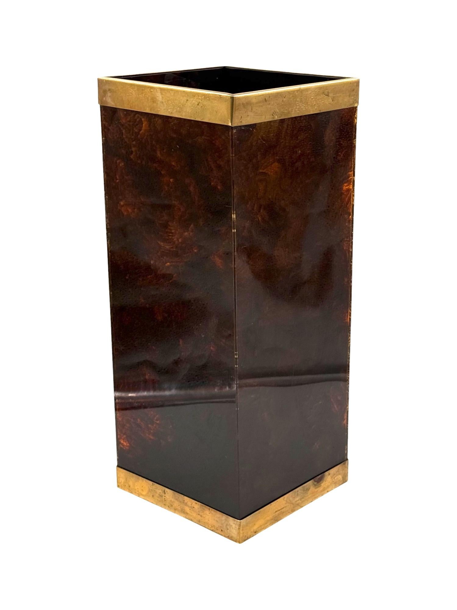 Laiton Porte-parapluie en laiton et bakélite du milieu du siècle, France années 1960 en vente