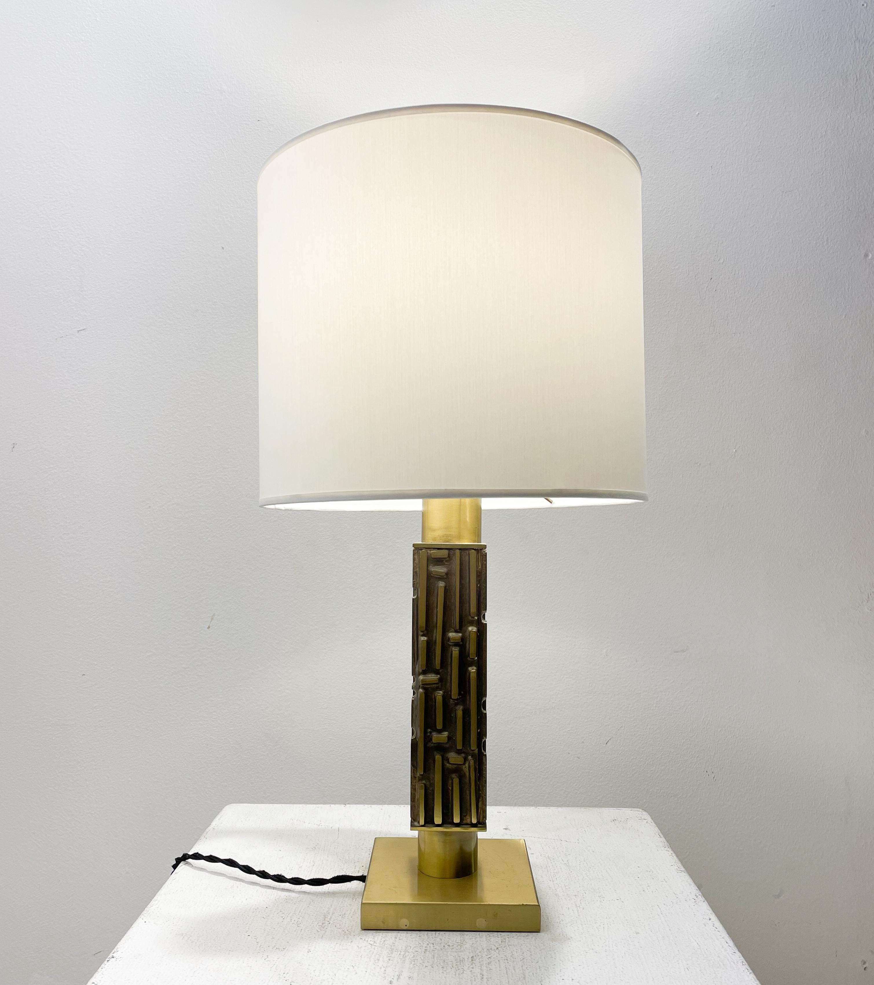 Mid-Century Brass and Bronze Table lamp by Luciano Frigerio, Italy, 1970s For Sale 1