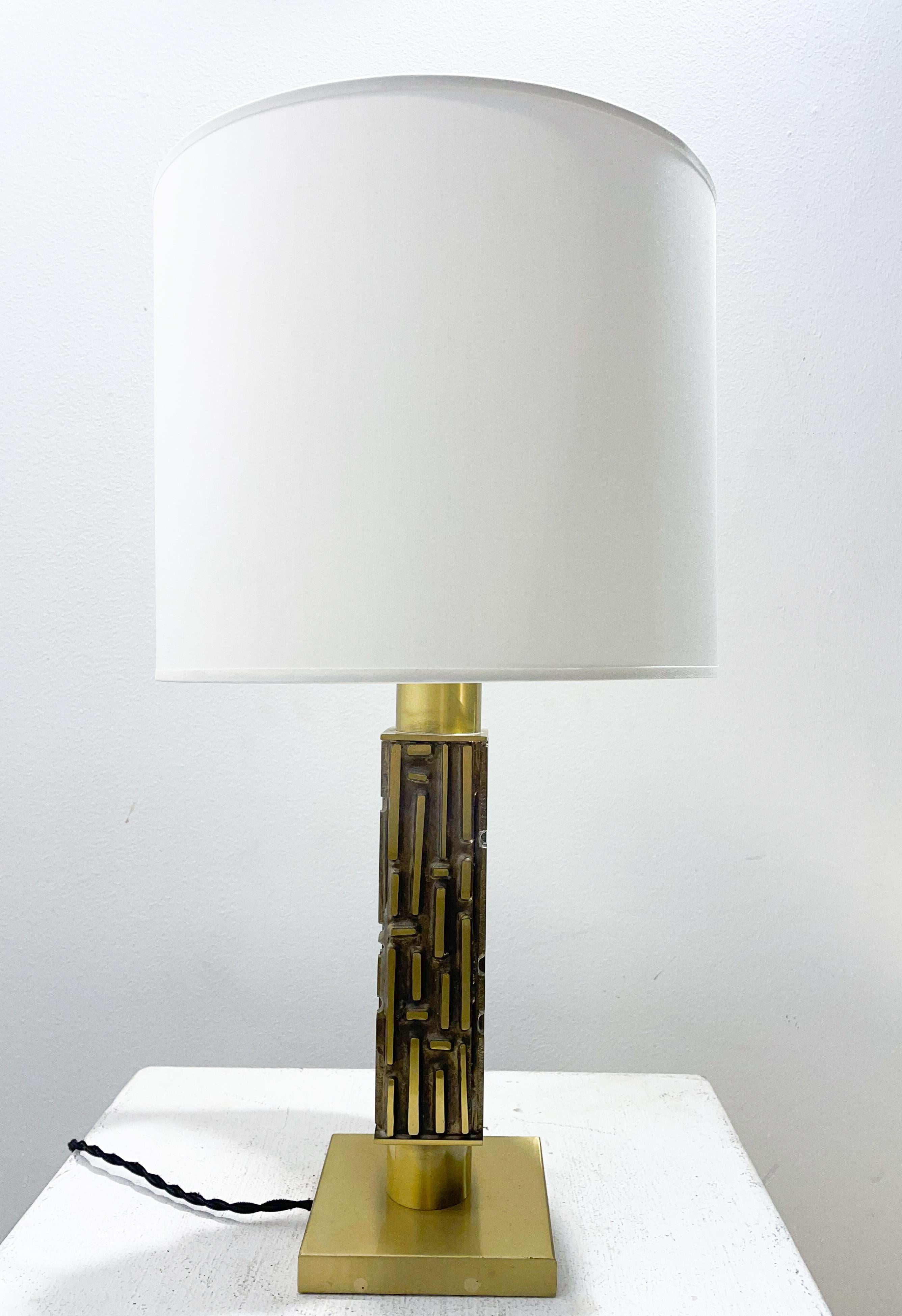 Mid-Century Brass and Bronze Table lamp by Luciano Frigerio, Italy, 1970s For Sale 2