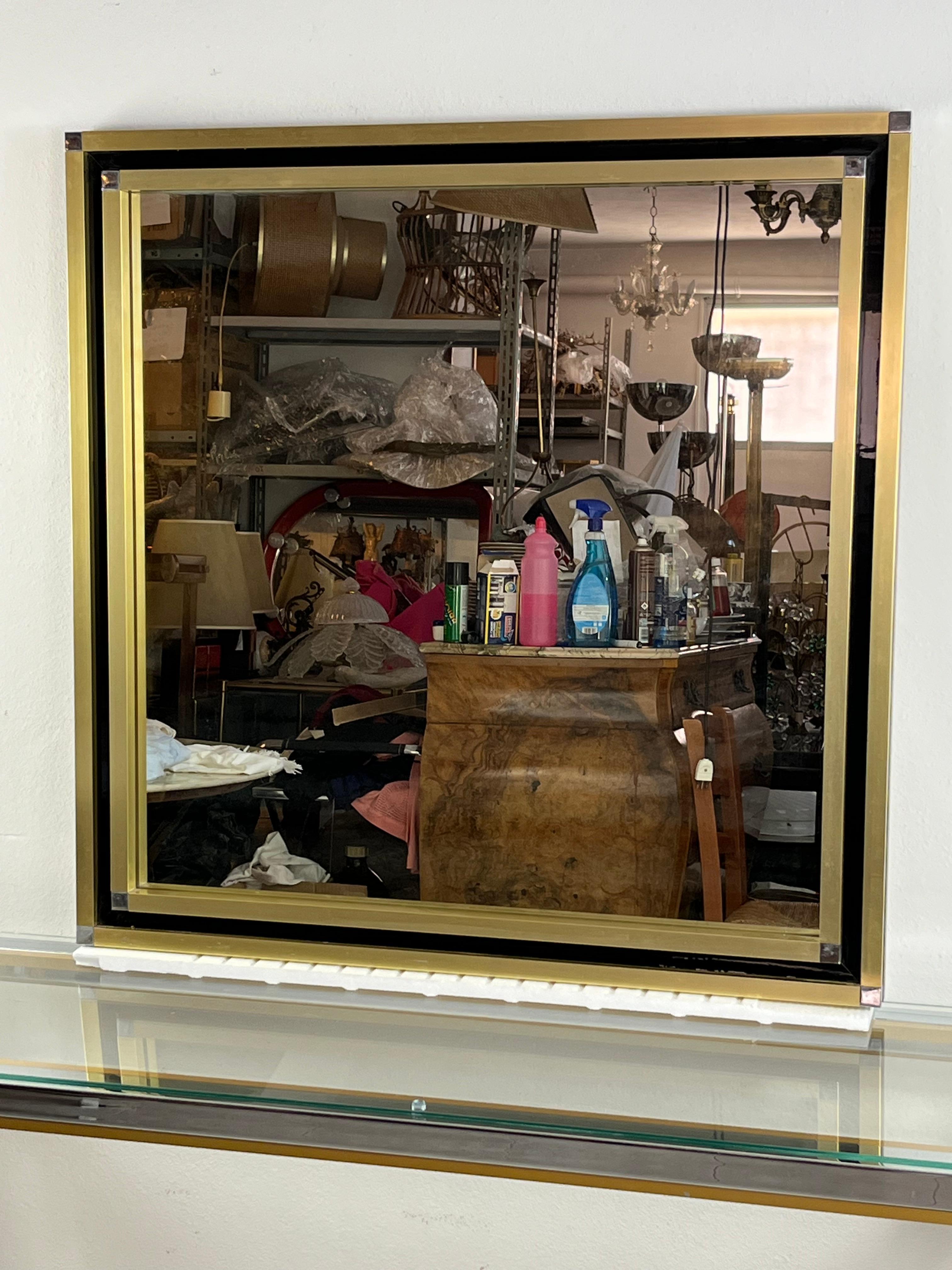 italien Miroir mural du milieu du siècle dernier en laiton et chrome attribué à Romeo Rega, années 1960 en vente