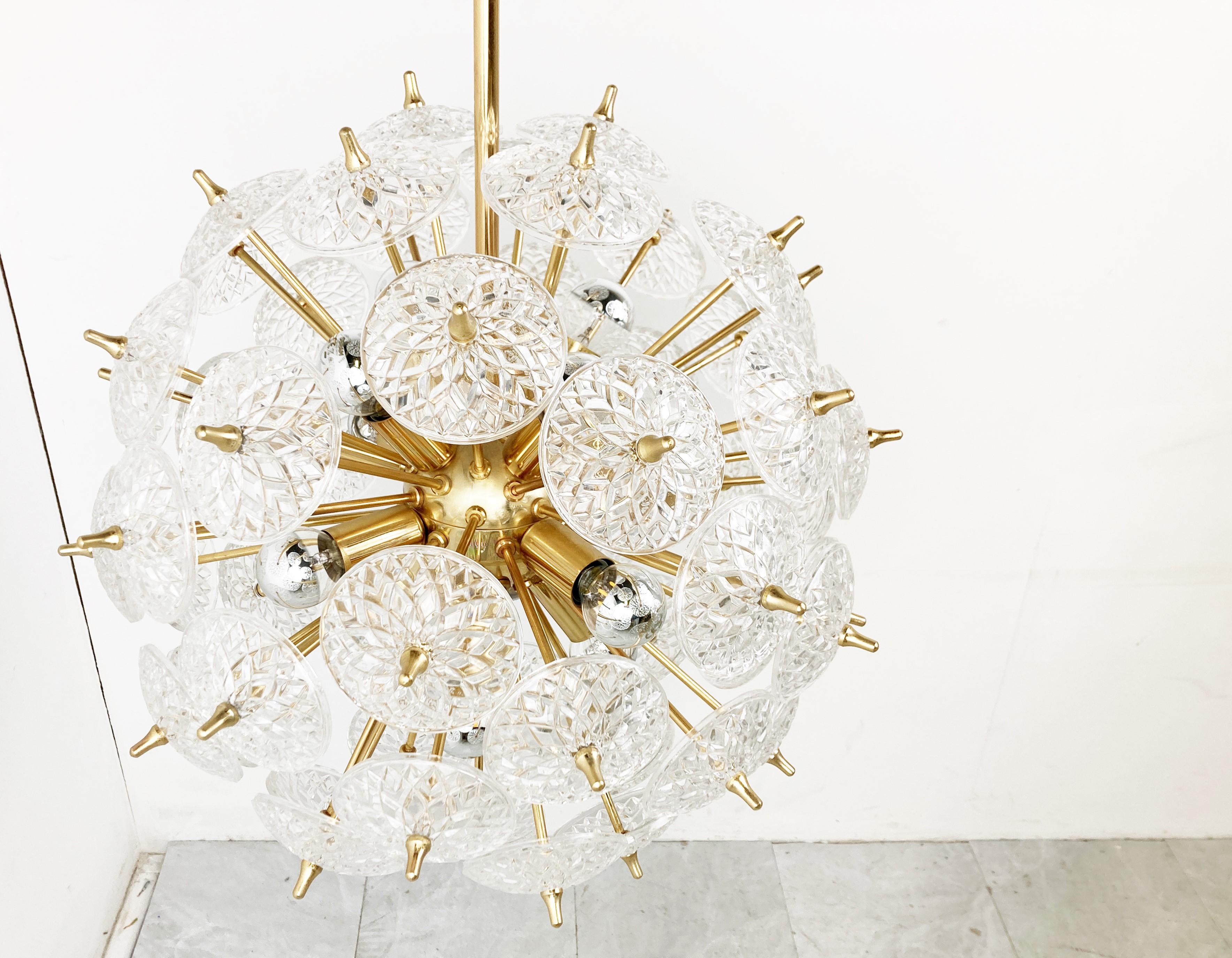Midcentury Brass and Crystal Sputnik Chandelier by Val Saint Lambert, 1960s In Good Condition In HEVERLEE, BE