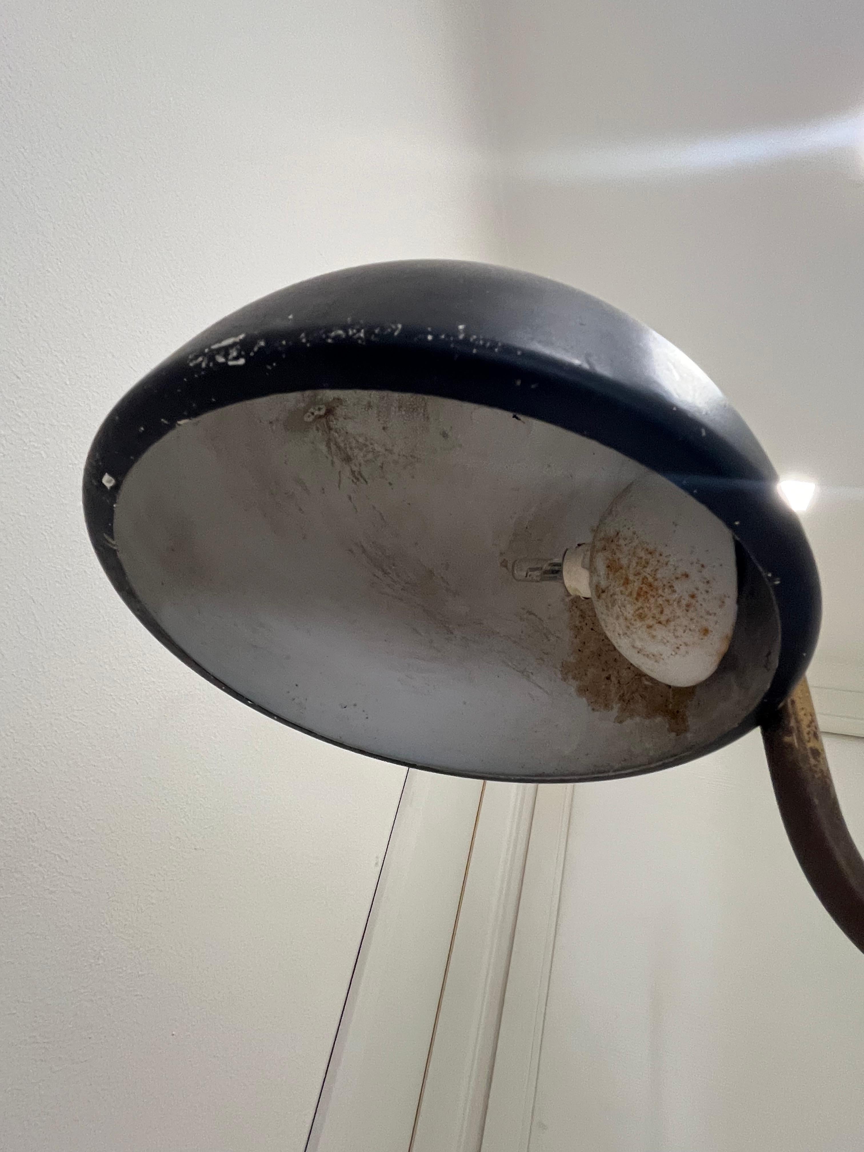 Mid-20th Century Mid-Century Brass And Enamelled Aluminum Adjustable Floor Lamp, 1960s For Sale