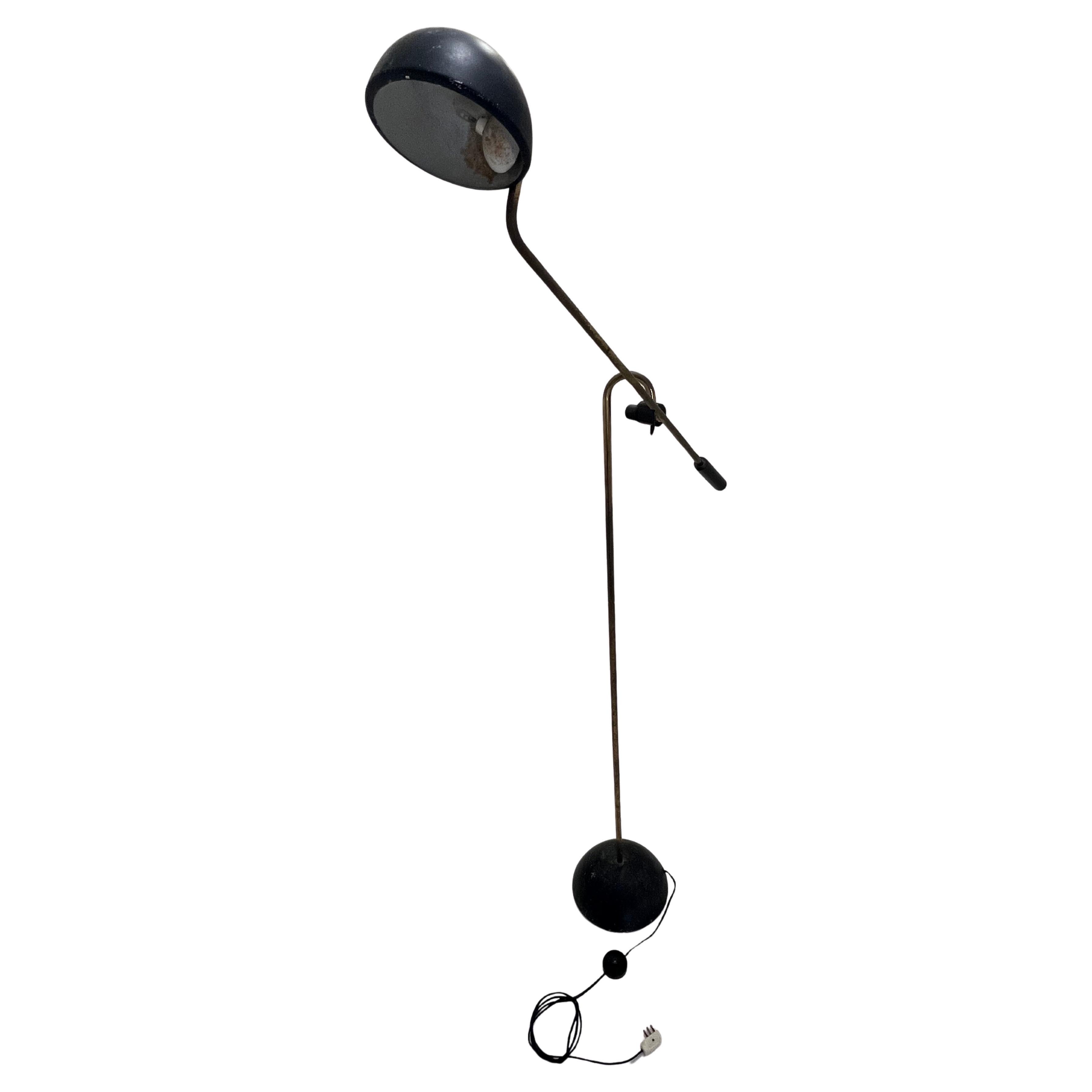 Mid-Century Brass And Enamelled Aluminum Adjustable Floor Lamp, 1960s For Sale