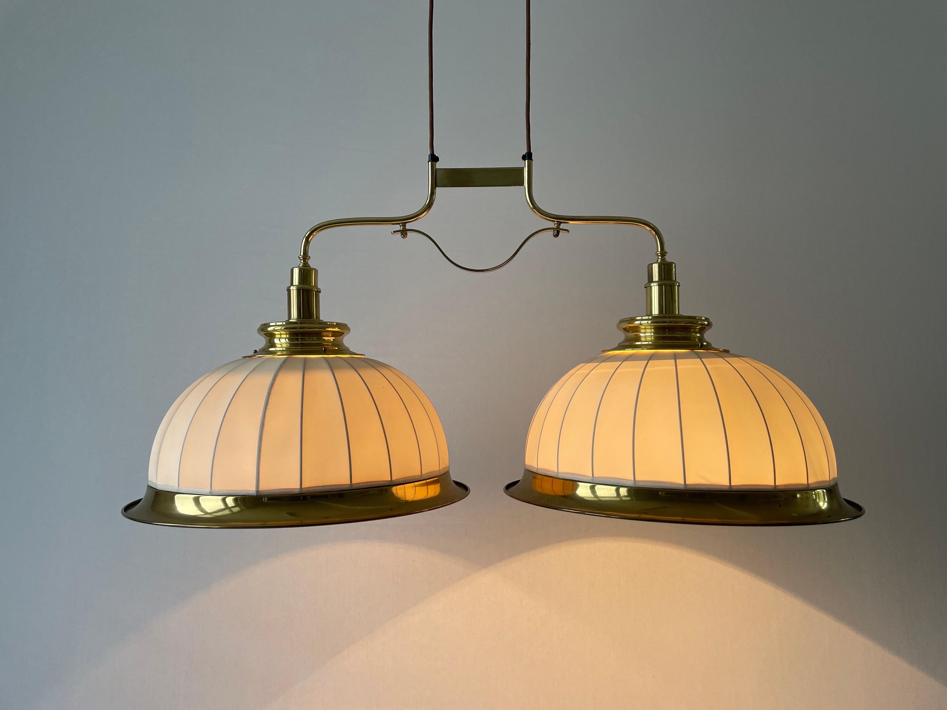 Lampada da soffitto a due paralumi in ottone e tessuto di WKR, 1960, Germania in vendita 5