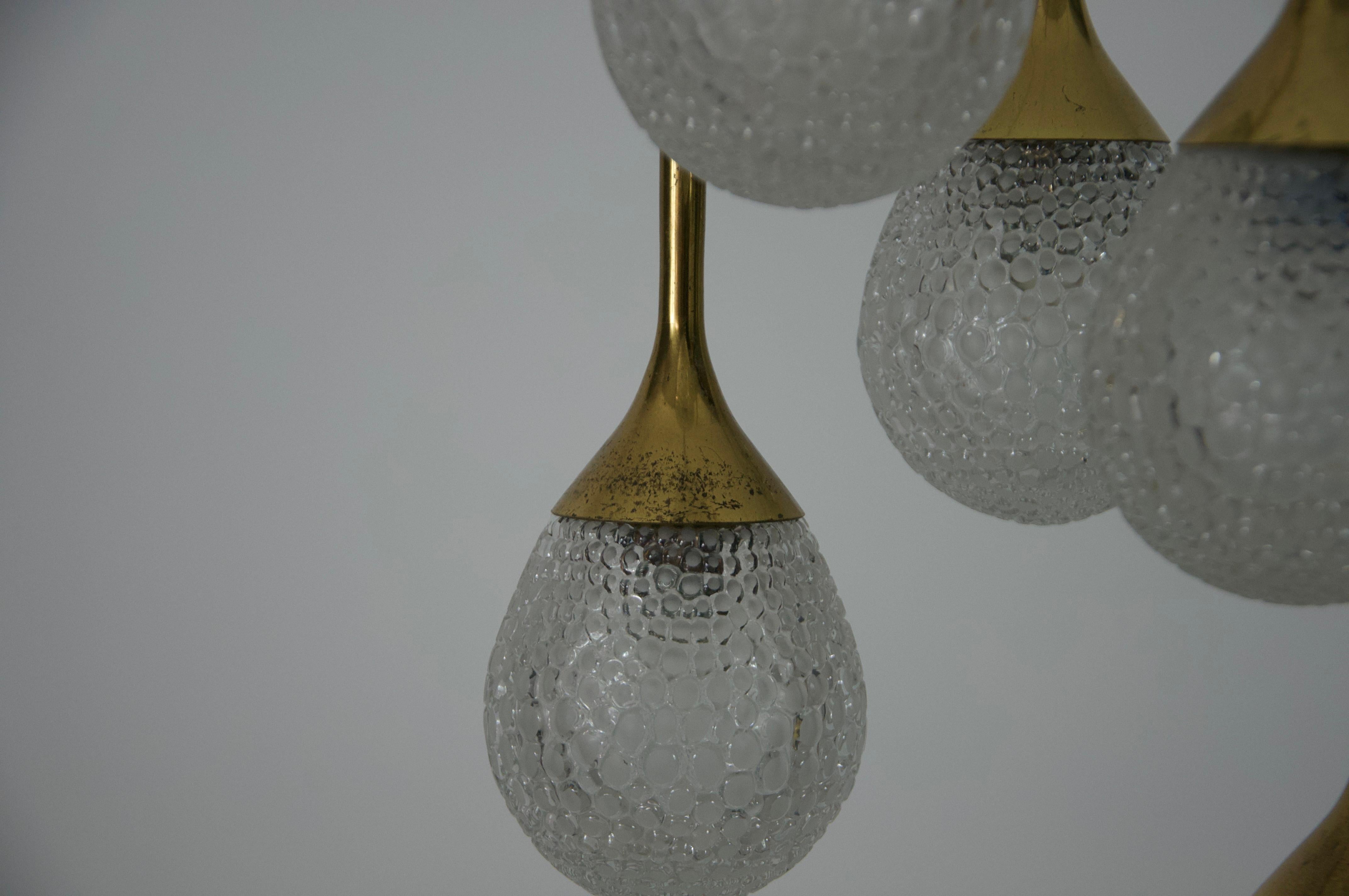 Lampada a sospensione a cascata in ottone e vetro di metà secolo, Germania, anni '60 in vendita 6