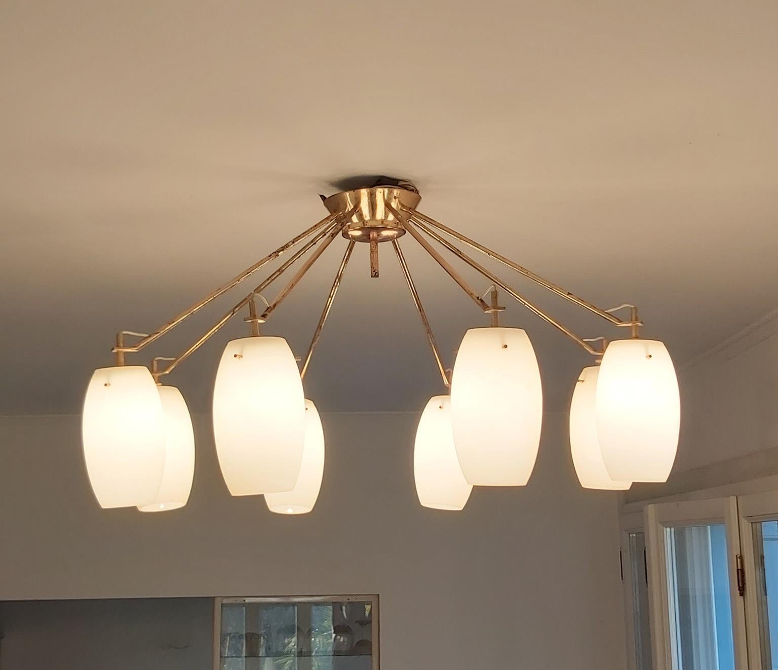 Arredoluce Midcentury Brass and Glass Large Chandelier, Milan 1950s For Sale 7