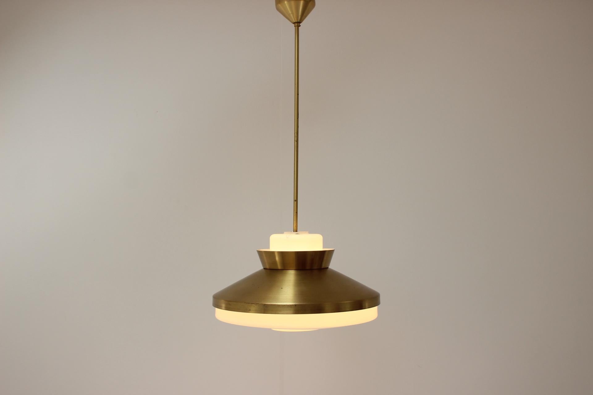 Mid-Century Brass and Glass Chandelier by Valasske Mezirici, 1970's For Sale 2