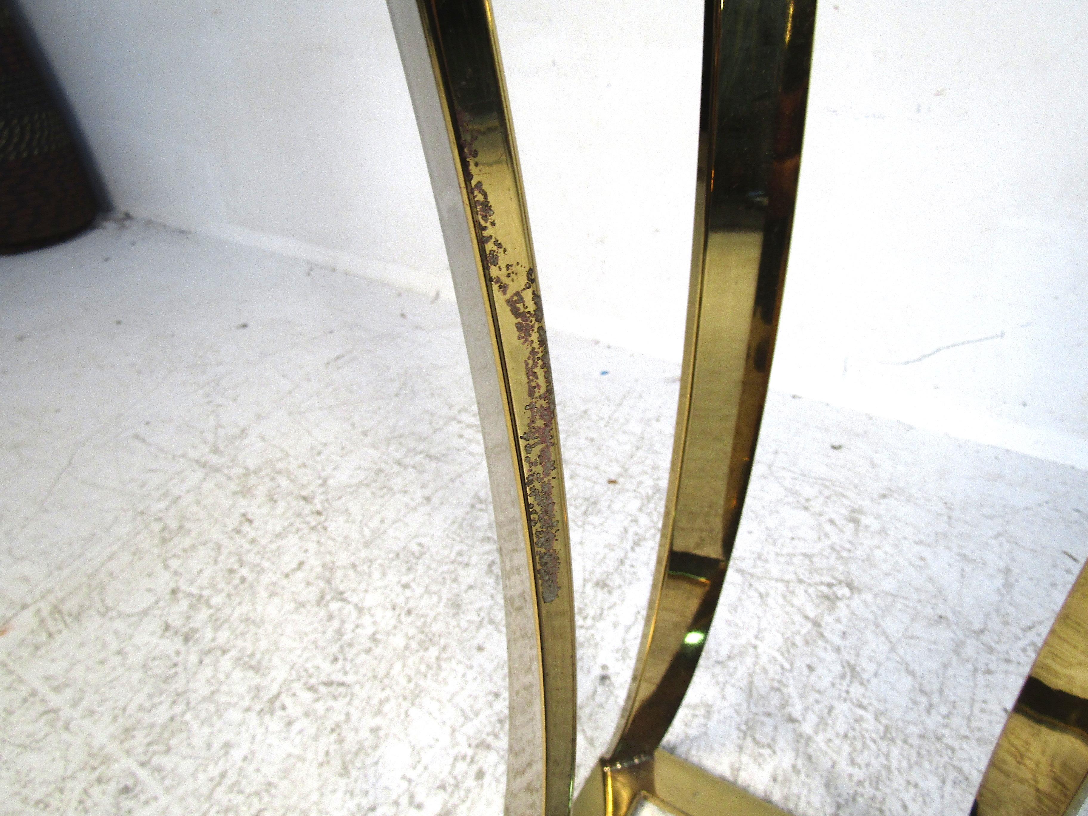Midcentury Brass and Glass Display Pedestal For Sale 3