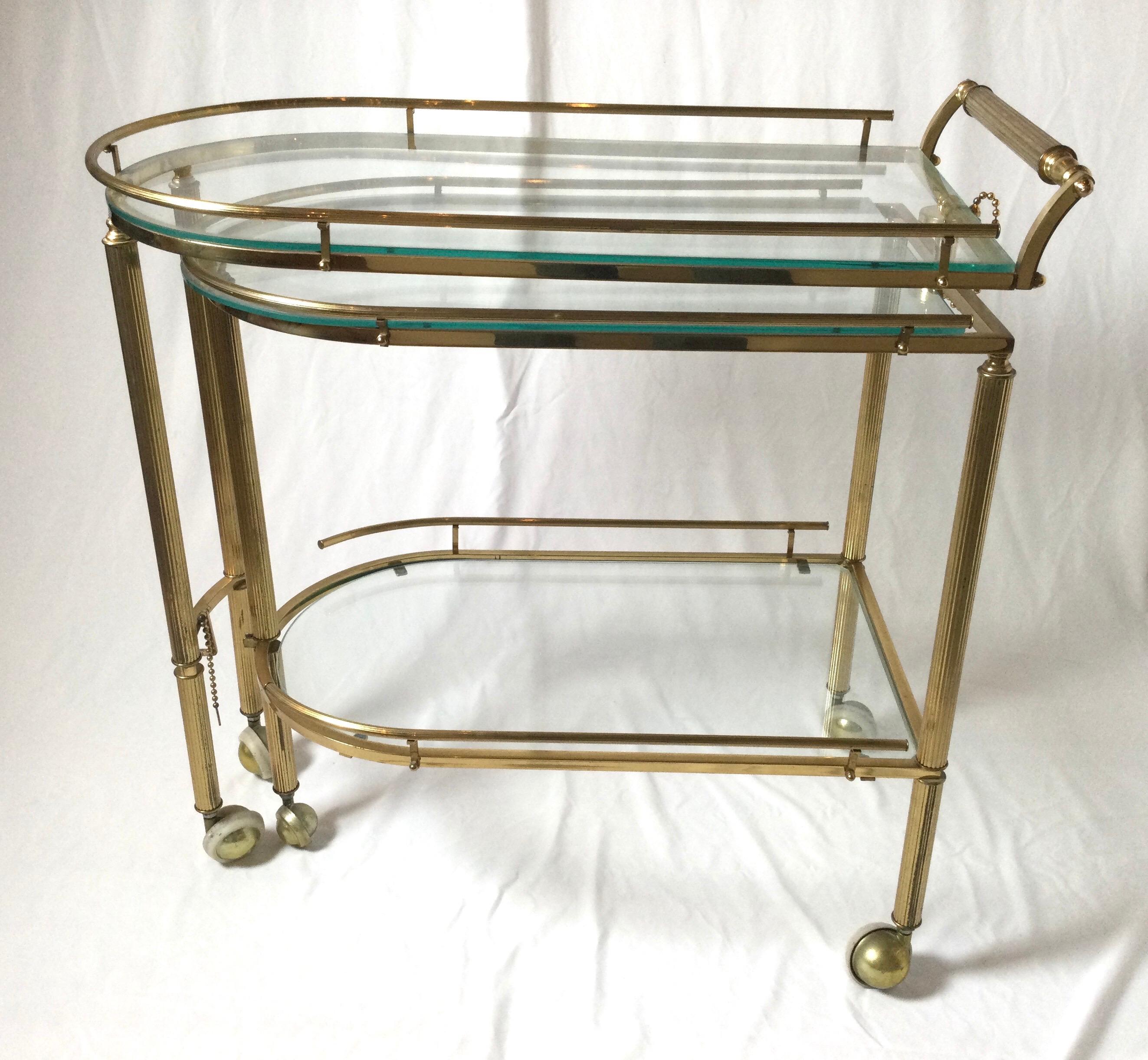Midcentury Brass and Glass Italian Swing Out Bar Cart In Good Condition In Lambertville, NJ