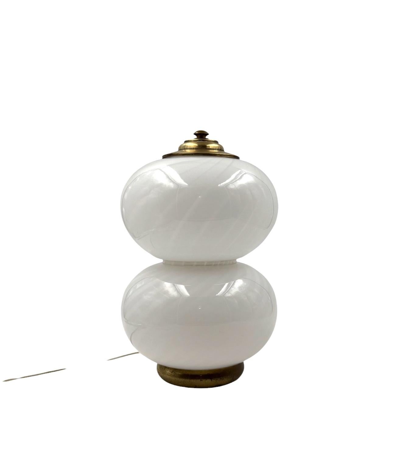 Lampe de table en laiton et verre du milieu du siècle, Gielle Italie, 1970 Excellent état - En vente à Firenze, IT
