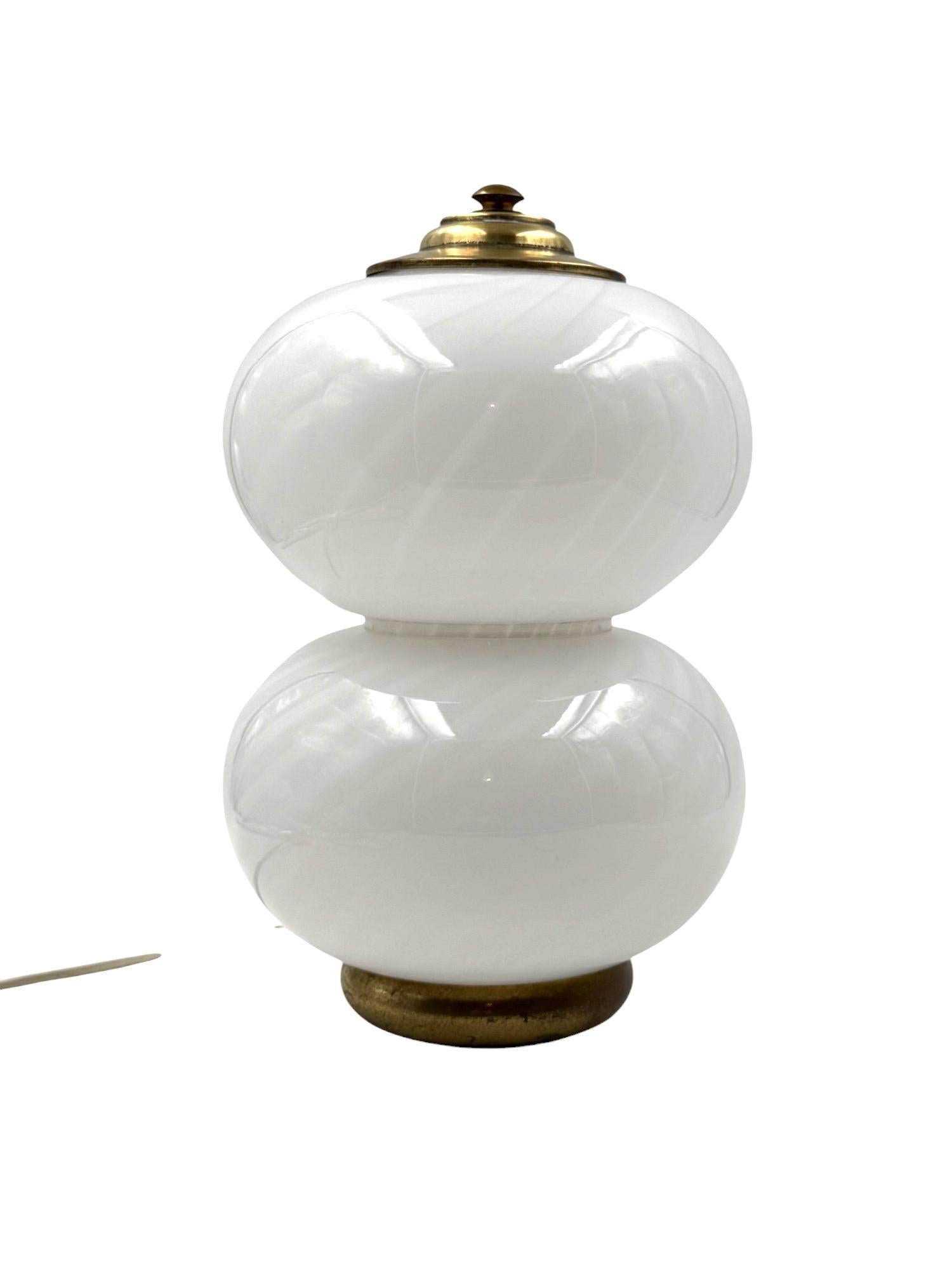Late 20th Century Lampe de table en laiton et verre du milieu du siècle, Gielle Italie, 1970 en vente