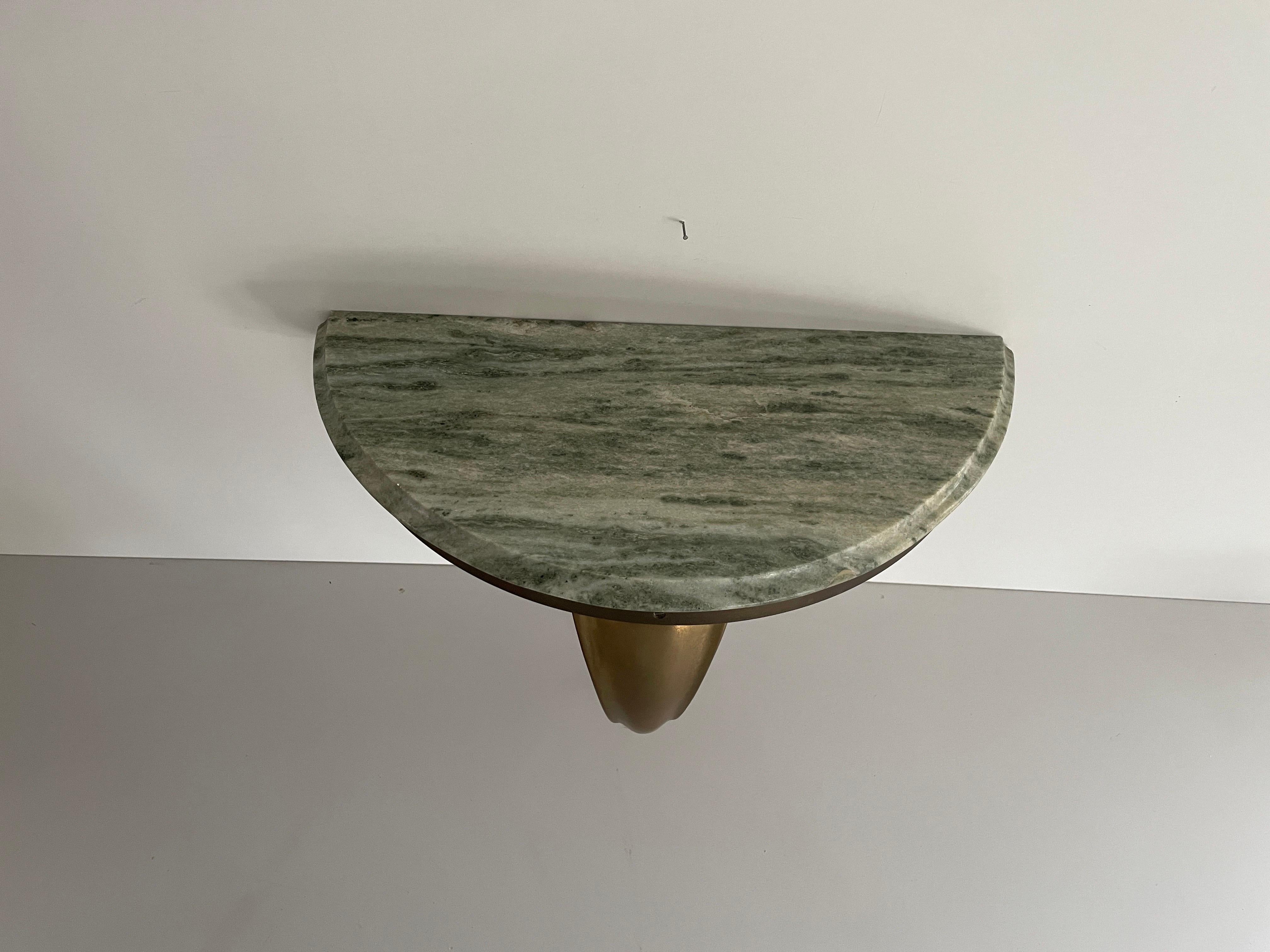 Consola de pared flotante de mediados de siglo, latón y tapa de mármol verde, años 50, Italia en venta 1