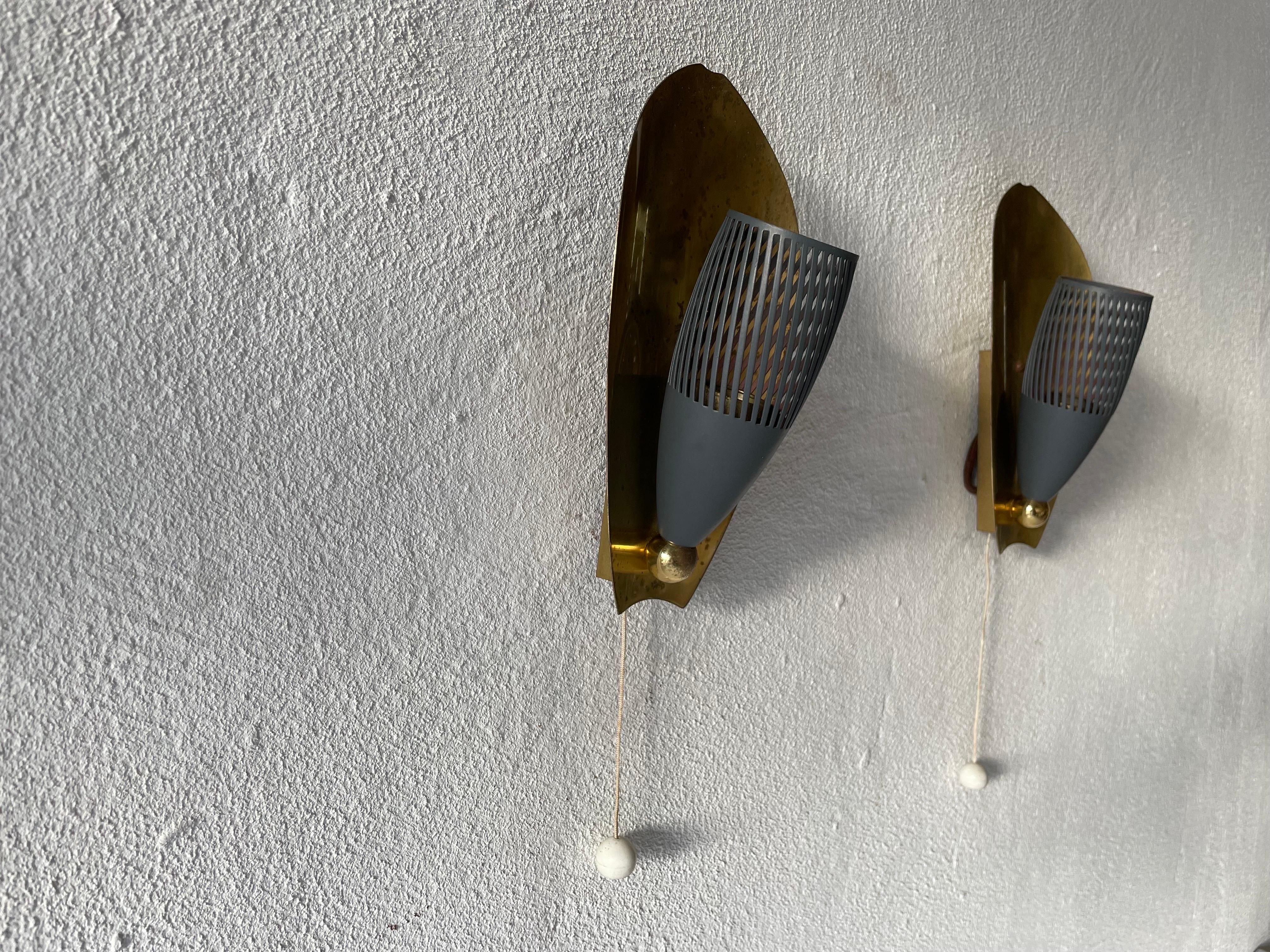 Mid-Century Brass and Grey Metal Pair of Sconces, 1950s, Germany In Good Condition For Sale In Hagenbach, DE